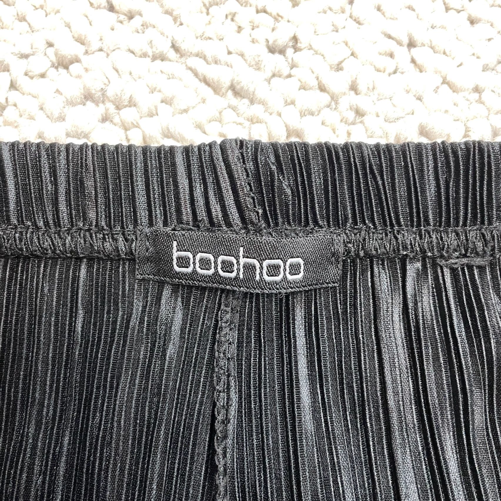 Boohoo Boohoo Womens 6 Black Stretch Ribbed Wide Leg High Rise Cropped Pants 26x21 Inseam 21 In Leggings Casual Size 28" / US 6 / IT 42 - 6 Thumbnail