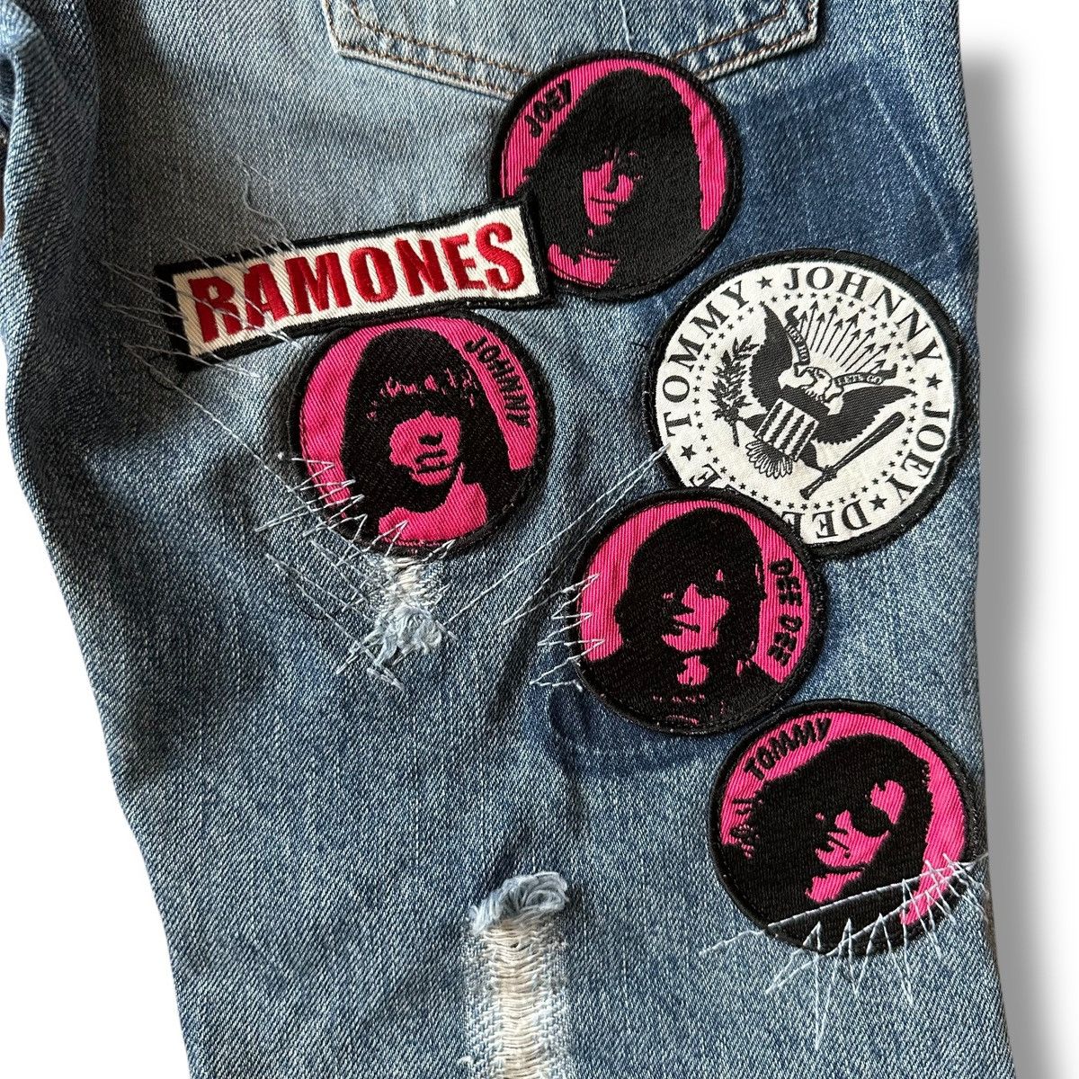 Hysteric Glamour 💸DELETE SOON💸 Hysteric Glamour Ramones Denim Shorts Size US 29 - 9 Thumbnail