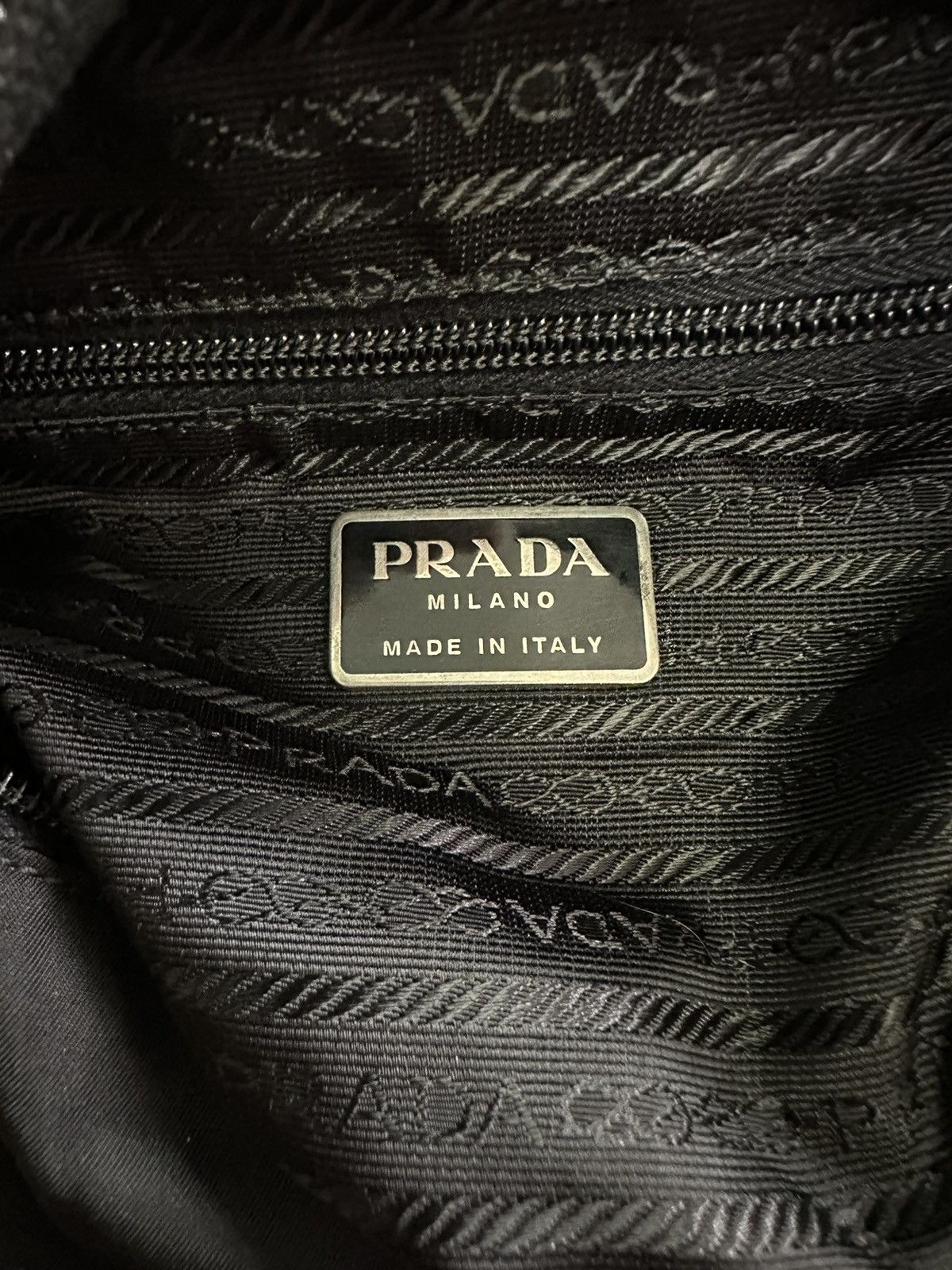 Prada × Vintage AUTHENTIC VINTAGE PRADA BLACK NYLON TOTE BAG Size ONE SIZE - 14 Thumbnail