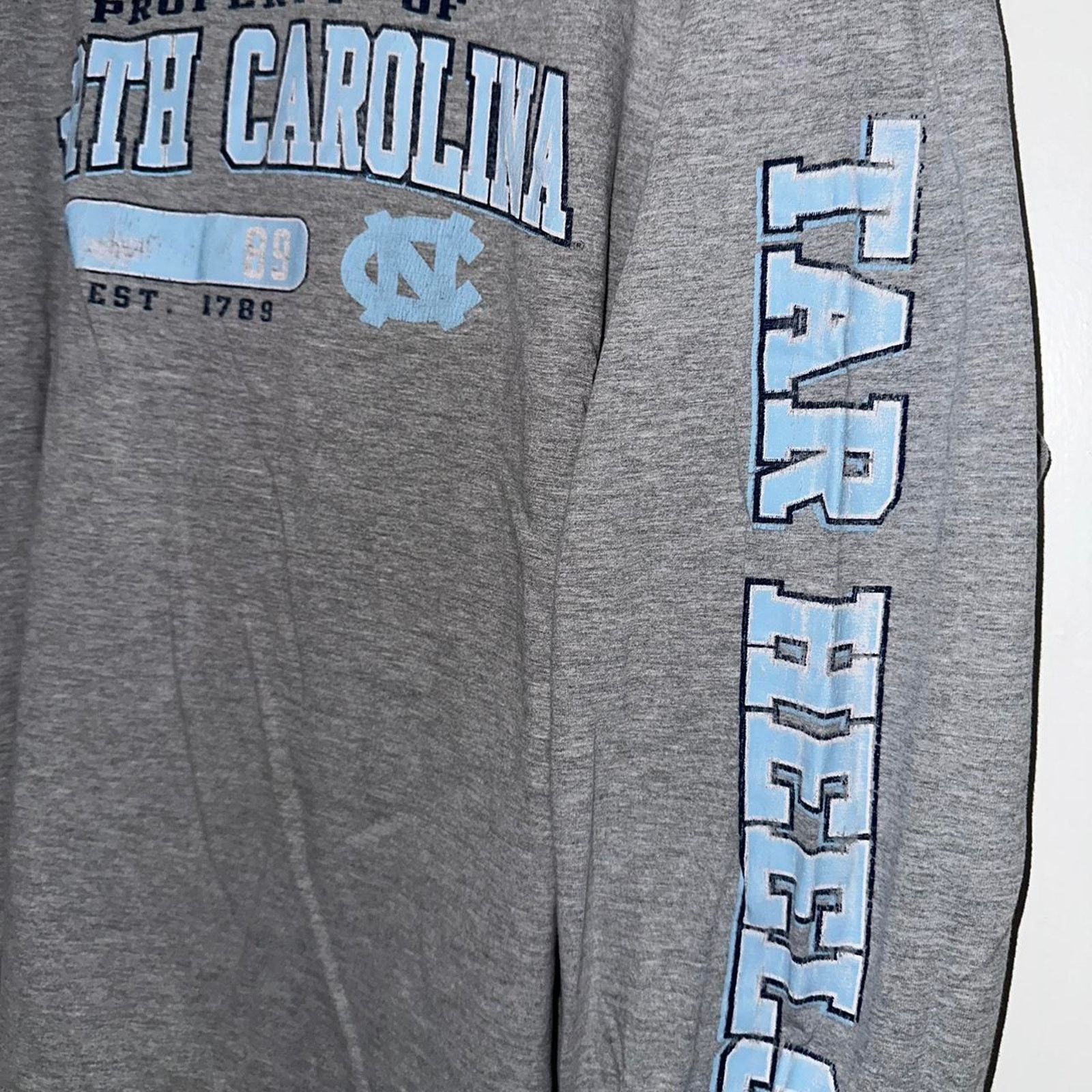 NCAA Vintage NCAA UNC Tarheels L/S T shirt size XL Size US XL / EU 56 / 4 - 4 Thumbnail