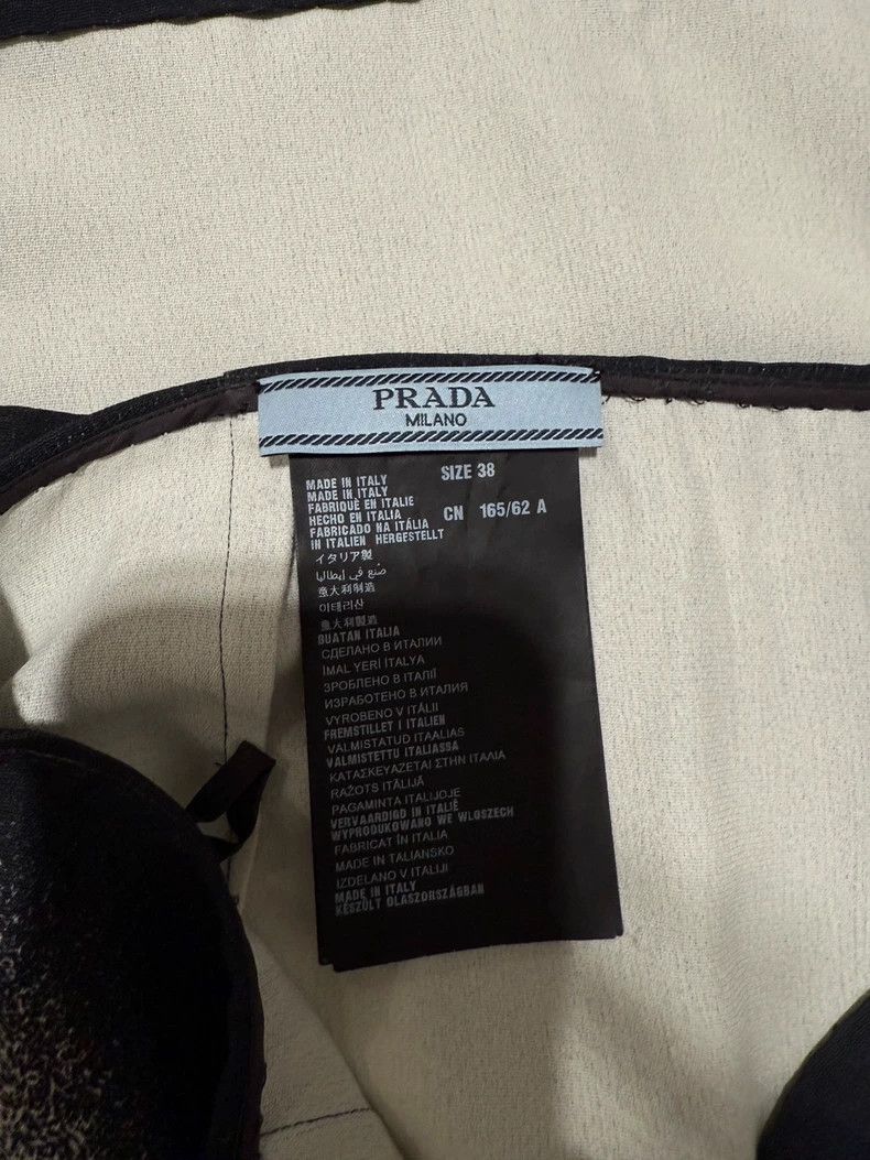 Prada Prada Dongying printed skirt 2502-Nextarrow Size 37" - 4 Thumbnail