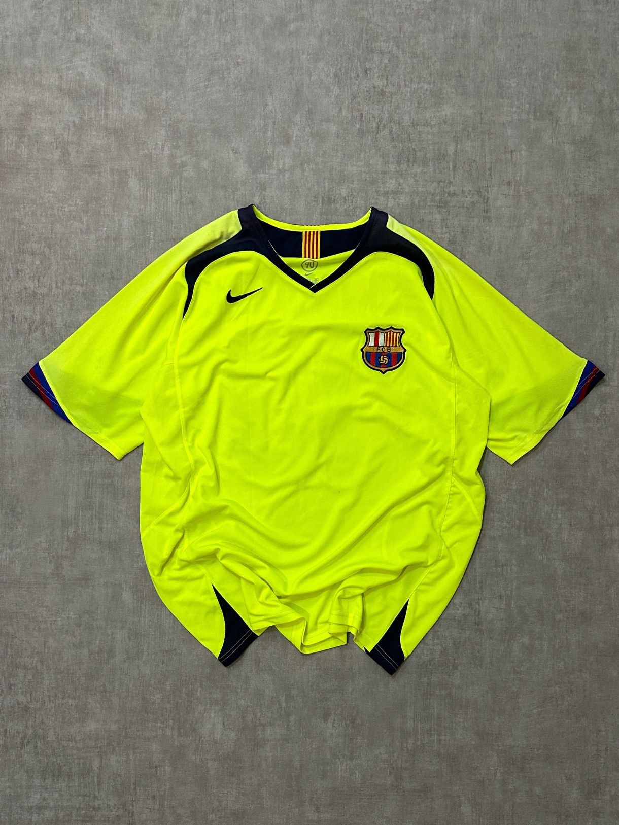 Nike Barcelona 2005-2006 away shirt Size US XL / EU 56 / 4 - 1 Thumbnail