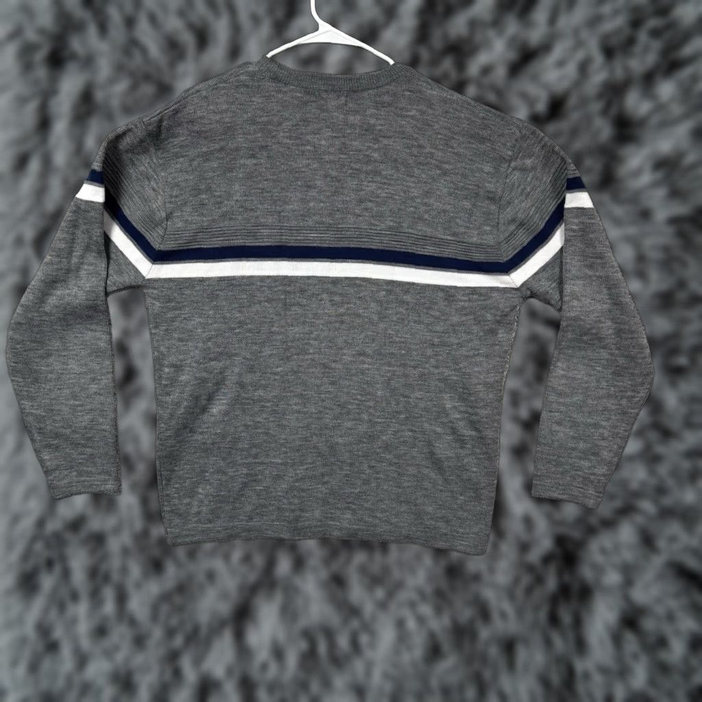 Vintage VINTAGE 90s Xtreme Gear Sweater Large Knit Grandpa Classic Cozy Academia Skater Sweater Mens Regular L Gray Knit Crew Neck Long Sleeve Size US L / EU 52-54 / 3 - 1 Thumbnail