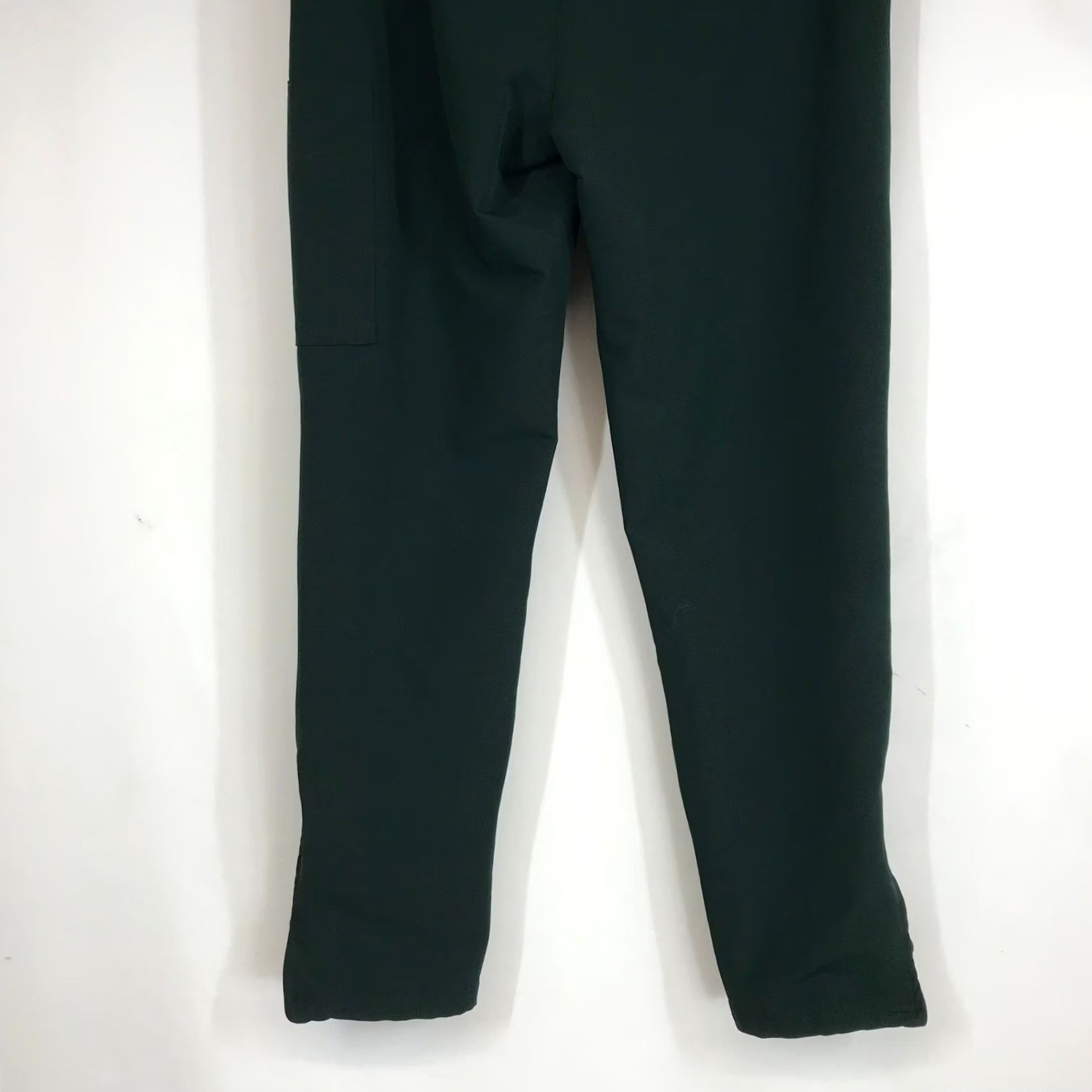 Bonobos Fielder Bonobos Cargo Pants Forest Green Size M Elastic Waist Zip Pockets Size US 31 - 6 Thumbnail