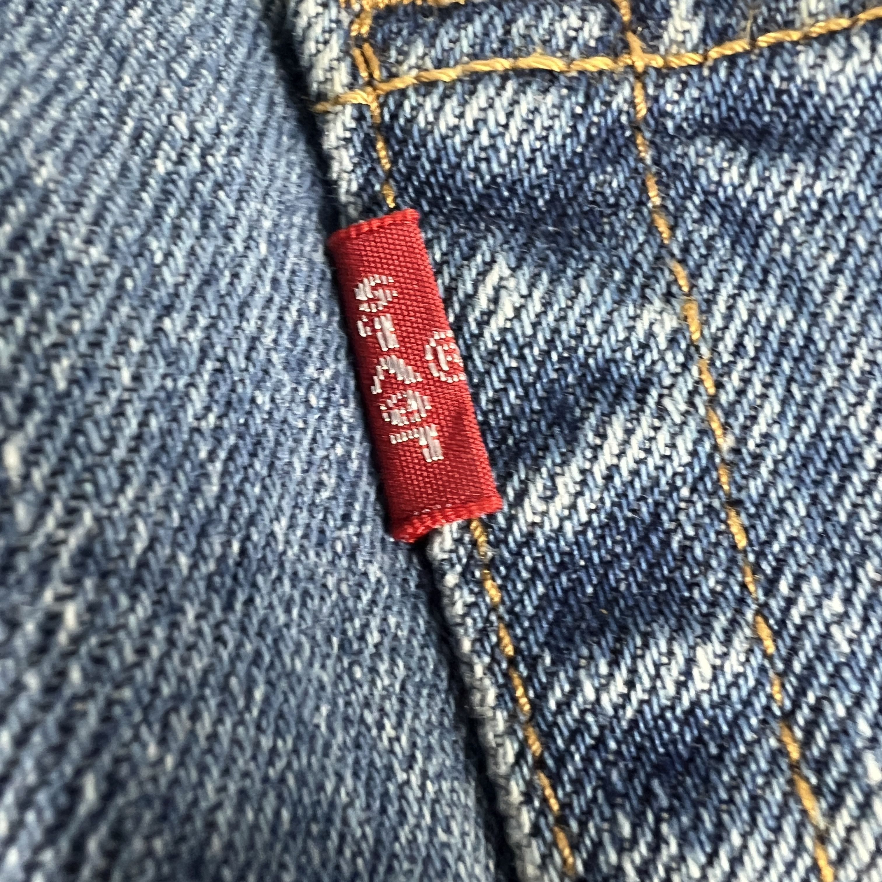 Levi's × Vintage Y2K Levi's Jeans 550 Relaxed Blue Faded Cotton Denim Size US 34 / EU 50 - 12 Thumbnail