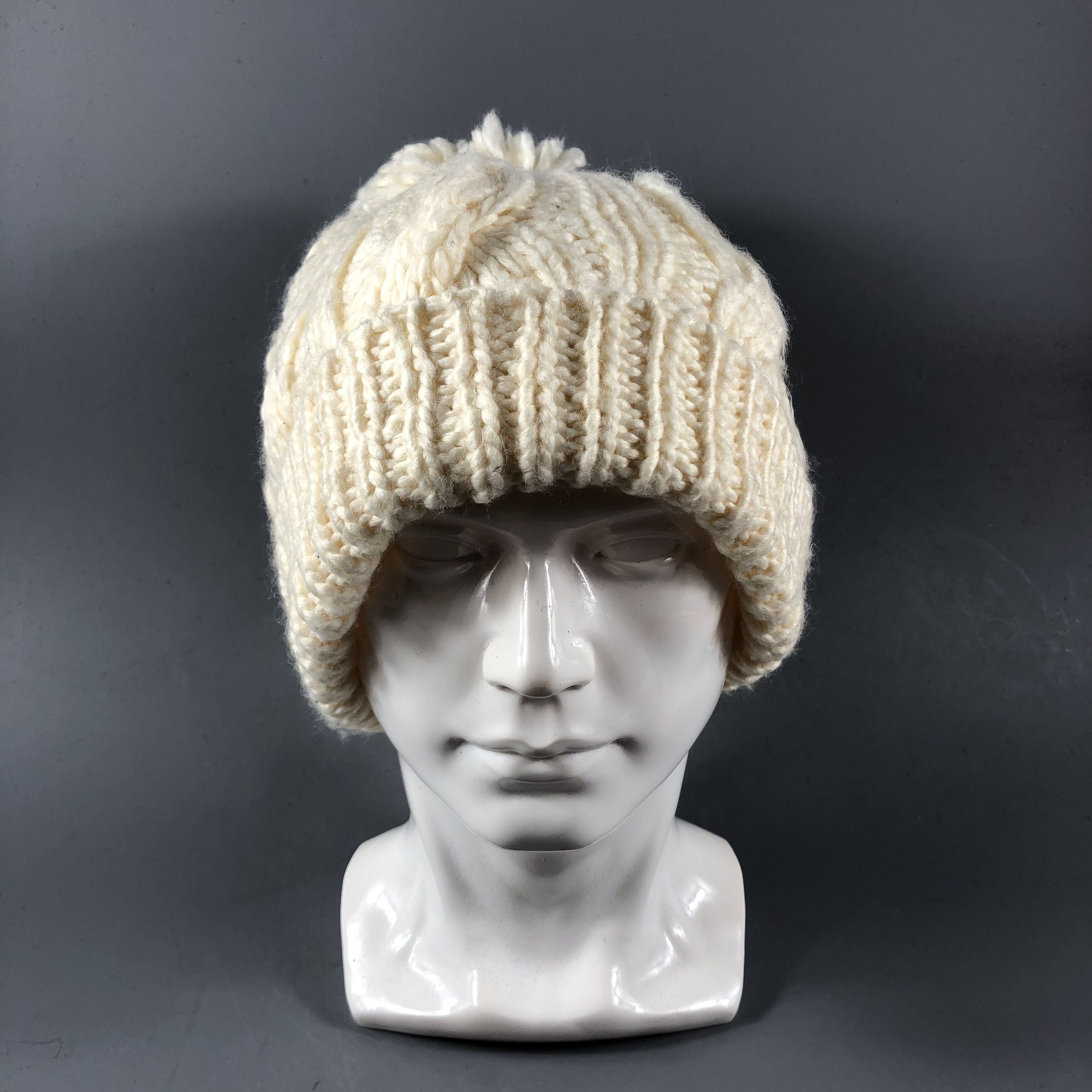 Vintage Glared Cable Knit Bobble Beanie Snowcap Snow Hat B754 Size ONE SIZE - 1 Thumbnail