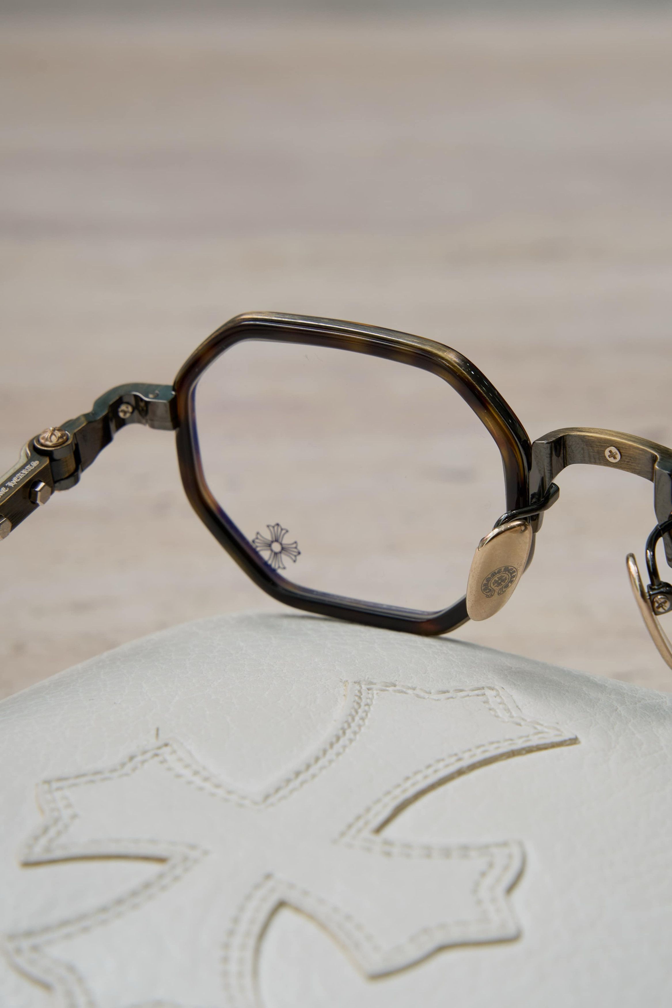 Chrome Hearts CHROME HEARTS TATTERS Dark Tortoise/Antique Gold Size ONE SIZE - 3 Thumbnail