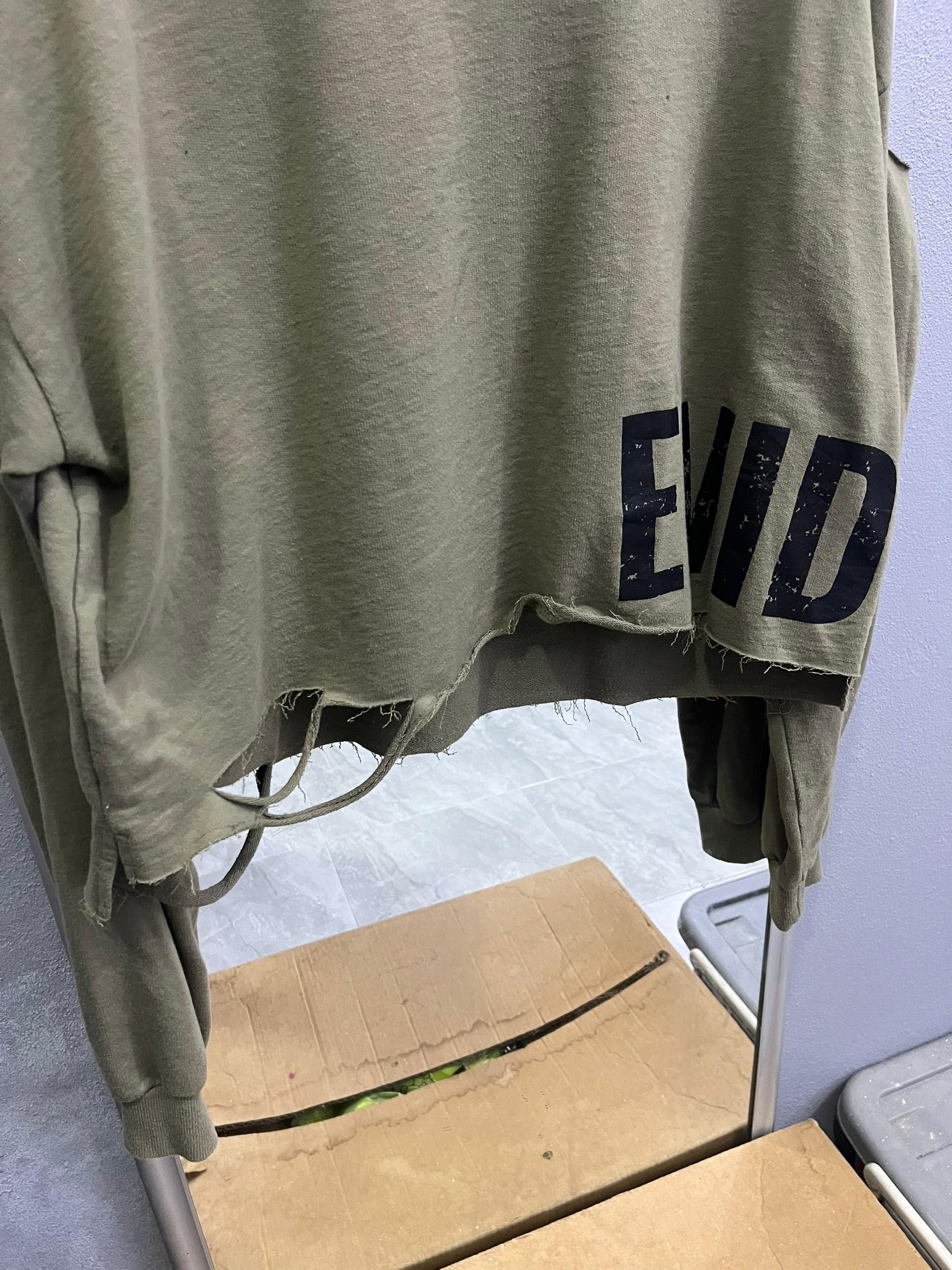 Japanese Brand ANAP Distressed Crop Sweatshirt Olive Japan Womens Size US M / EU 48-50 / 2 - 3 Thumbnail