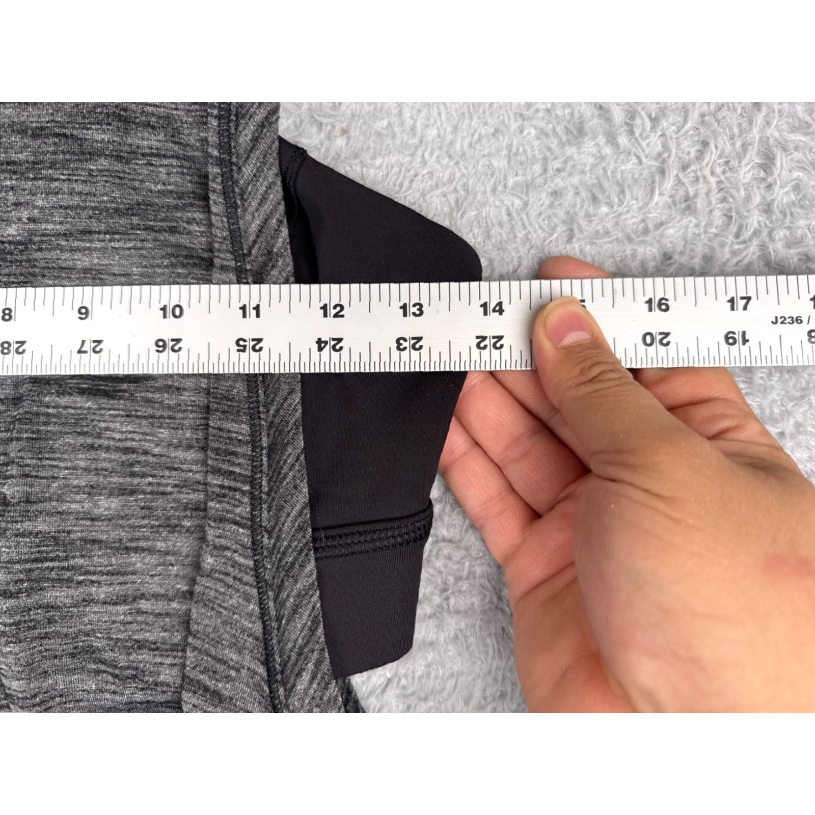 Lululemon Lululemon Shirt Women 6 Gray Heather Work The Circuit Tank Top Bult In Bra Size M / US 6-8 / IT 42-44 - 7 Thumbnail