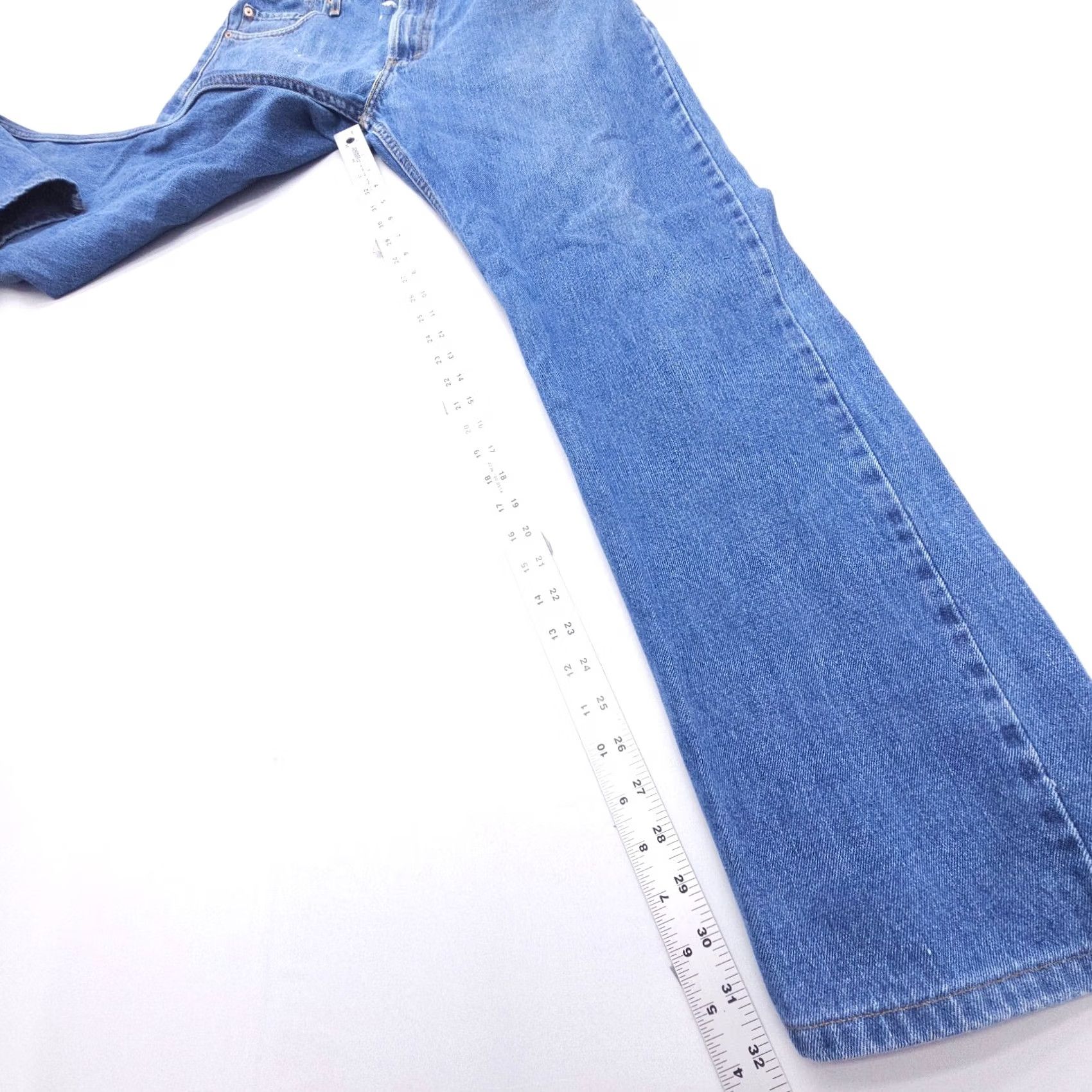 Levi's VINTAGE Levi's 505 Jeans Mens 36x36 Blue Straight Denim 90s 00s 34x32 Medium Wash Regular Pocket 5-Pocket Mens Size US 36 / EU 52 - 7 Thumbnail