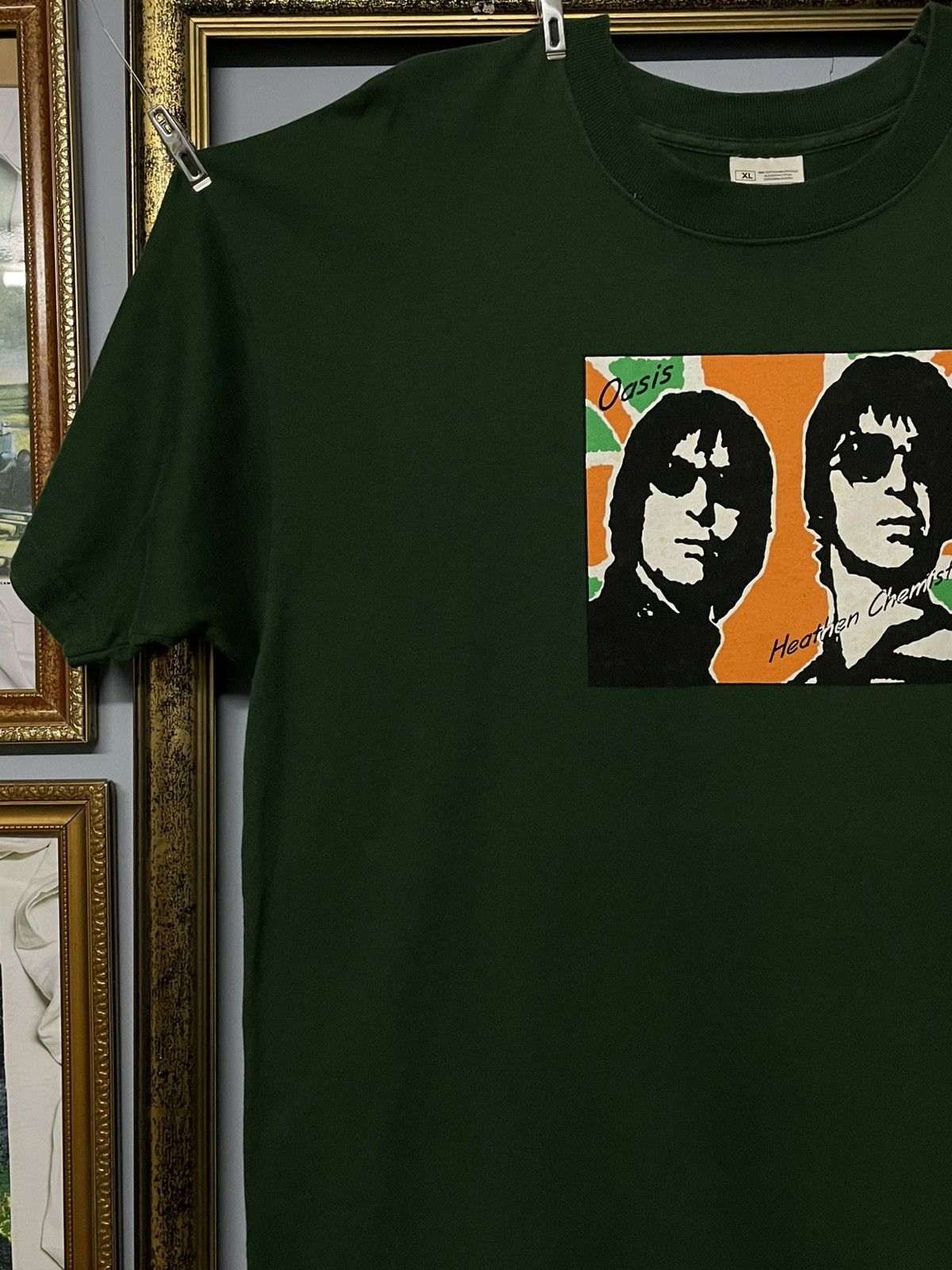 Vintage Vintage Late 90s Oasis Heathern Chemistry Liam & Noel Tshirt Size US XL / EU 56 / 4 - 4 Thumbnail