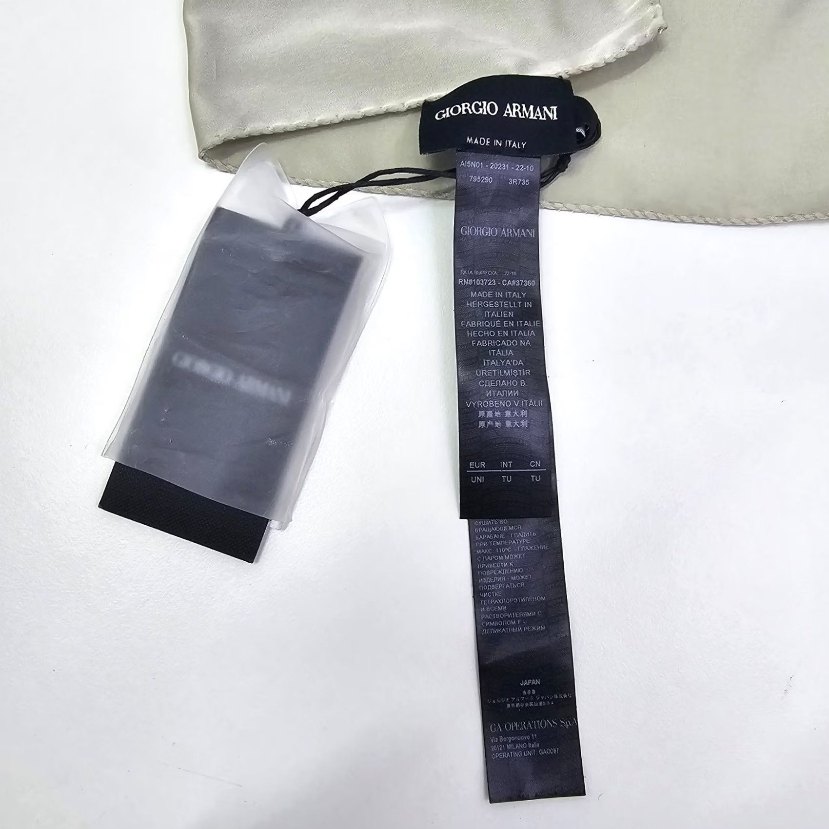 Giorgio Armani Giorgio Armani Scarf Light Grey Signature Logo One Size BNWT Women Fashion Accessory BNWT Size ONE SIZE - 5 Thumbnail