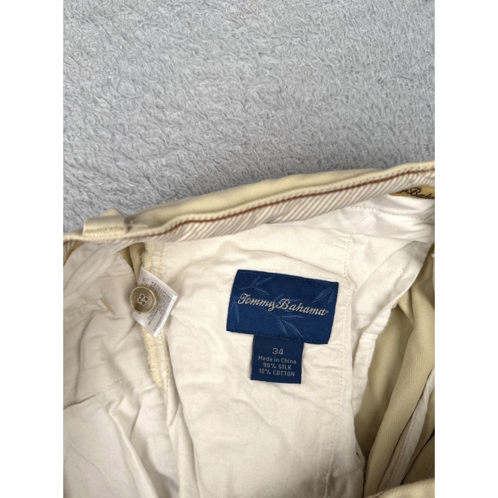 Tommy Bahama Tommy Bahama Shorts Mens 34 Khaki Silk Cotton Pleated Chino Zip Fly Herringbone Size US 34 / EU 50 - 7 Thumbnail