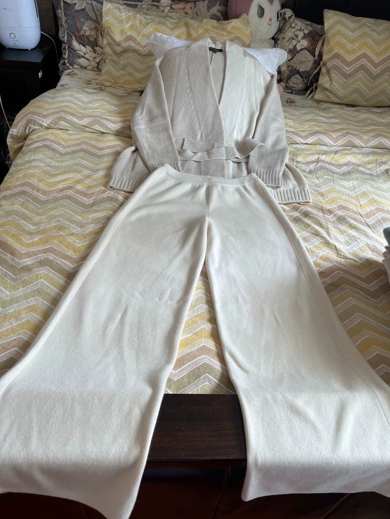 Loro Piana LORO PIANA A cardigan sweater + wide leg pants, set Size S / US 4 / IT 40 - 6 Thumbnail