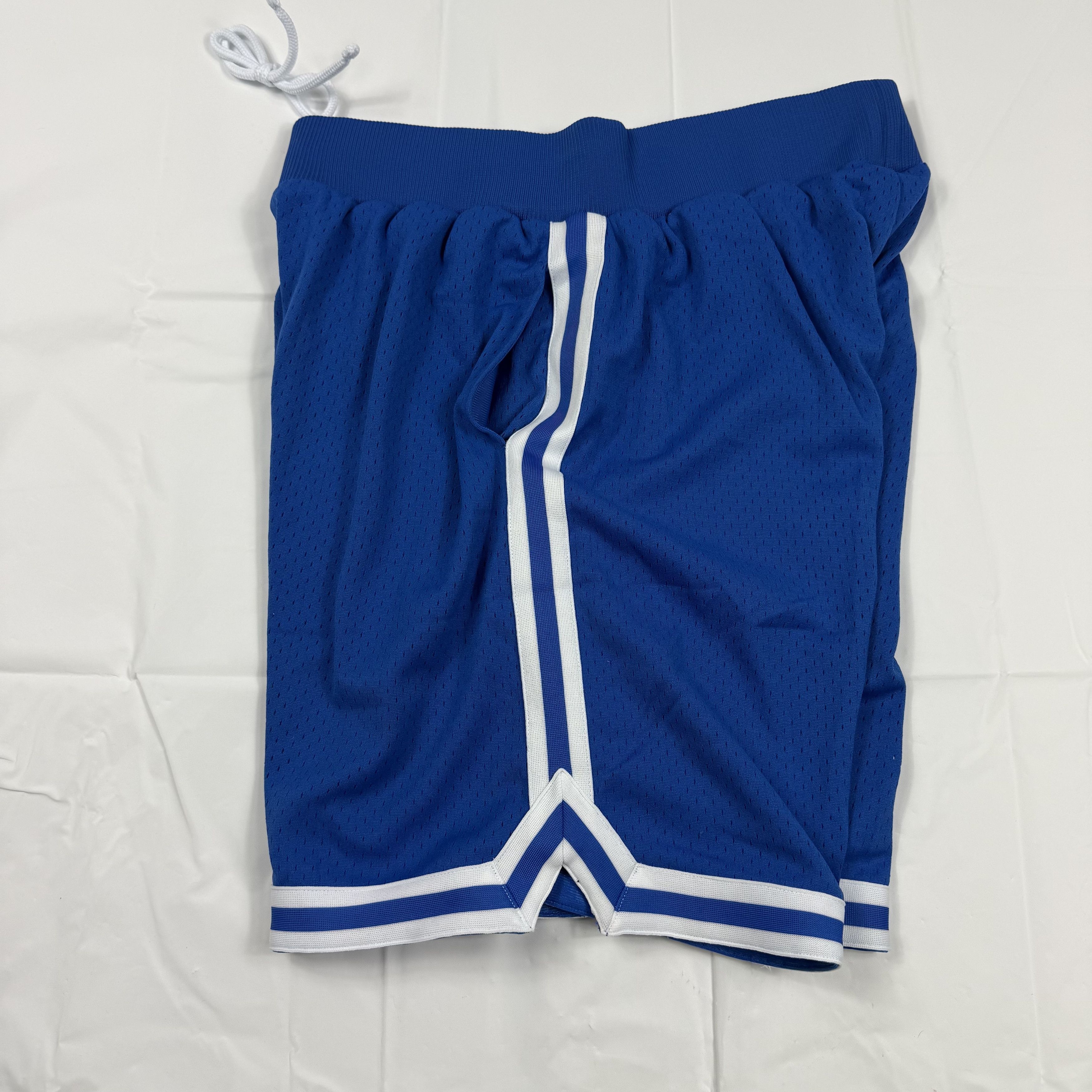 Mitchell & Ness Mitchell & Ness Mens Blue Logo Mesh Basketball Shorts XL NEW Size US 40 / EU 56 - 3 Thumbnail