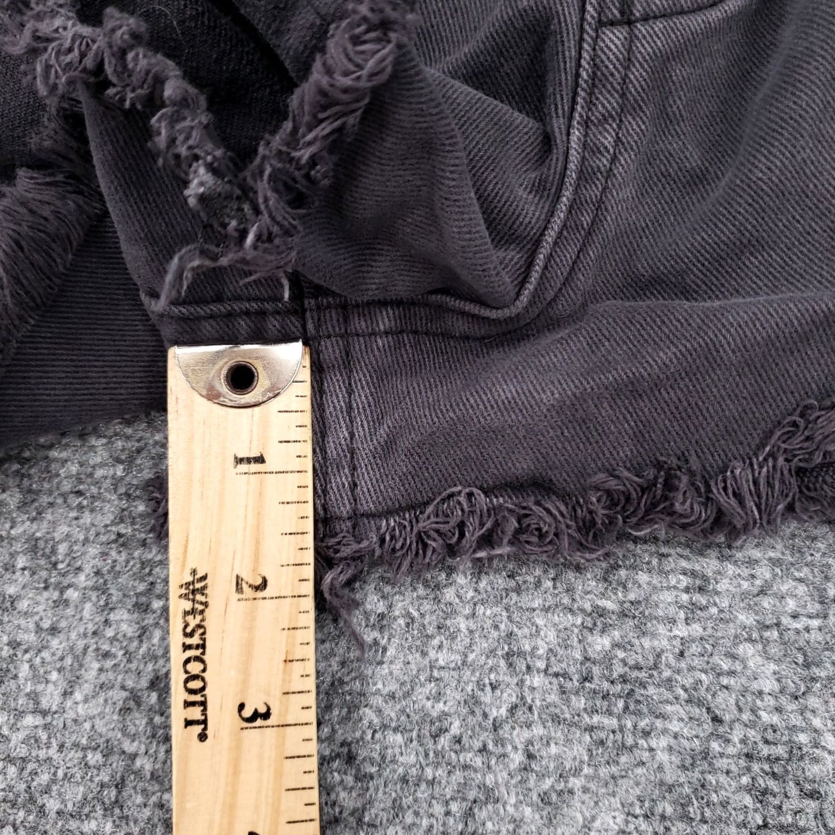 Pacsun Pacsun Shorts Womens 30 Black High Rise Button Fly Cut Off Hot Pants Denim Size 30" / US 8 / IT 44 - 4 Thumbnail