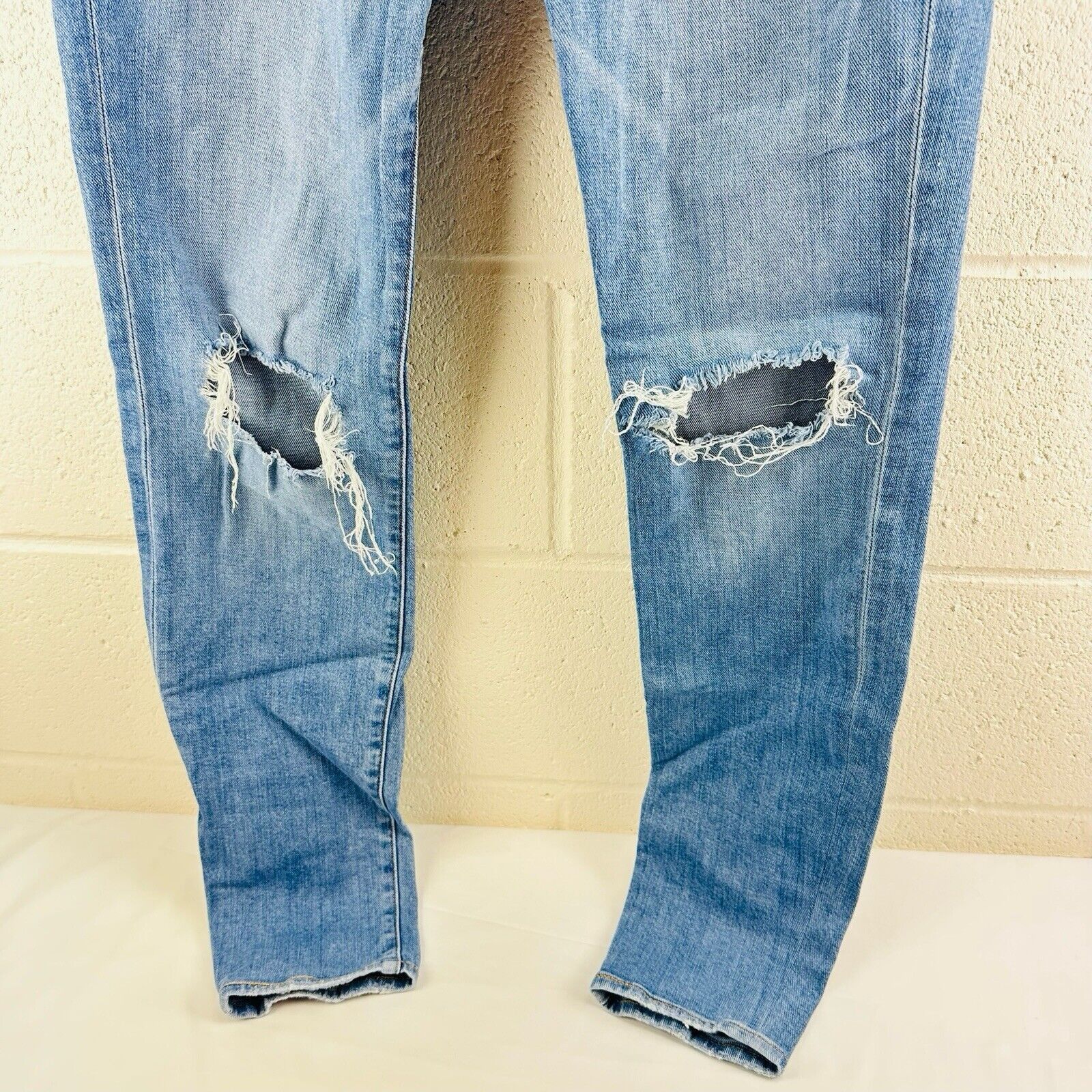 Frame Frame L'Homme Dylan Skinny Jeans Men Sz 32 Light Distressed Size US 32 / EU 48 - 3 Thumbnail