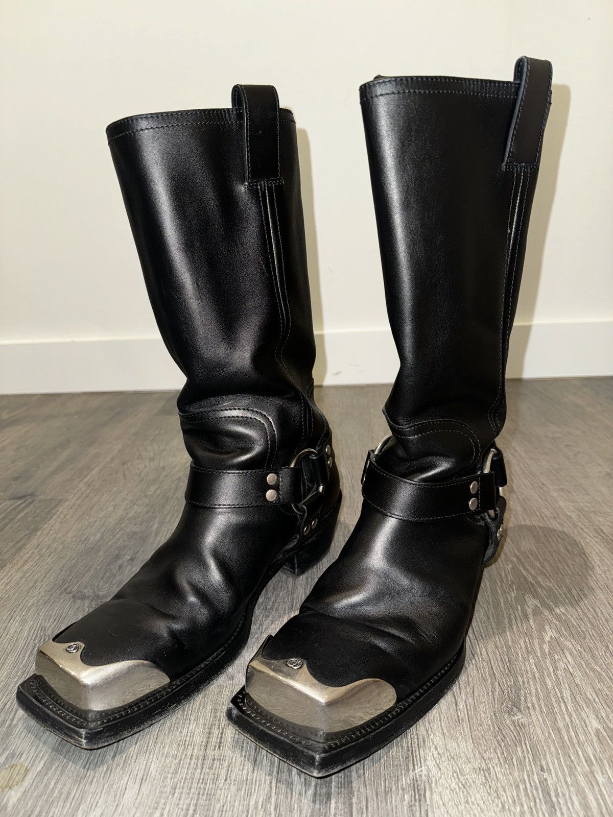 GUCCI ブラックベルベットマフラー Gucci Gucci boots, latest collection, 2024 | Grailed