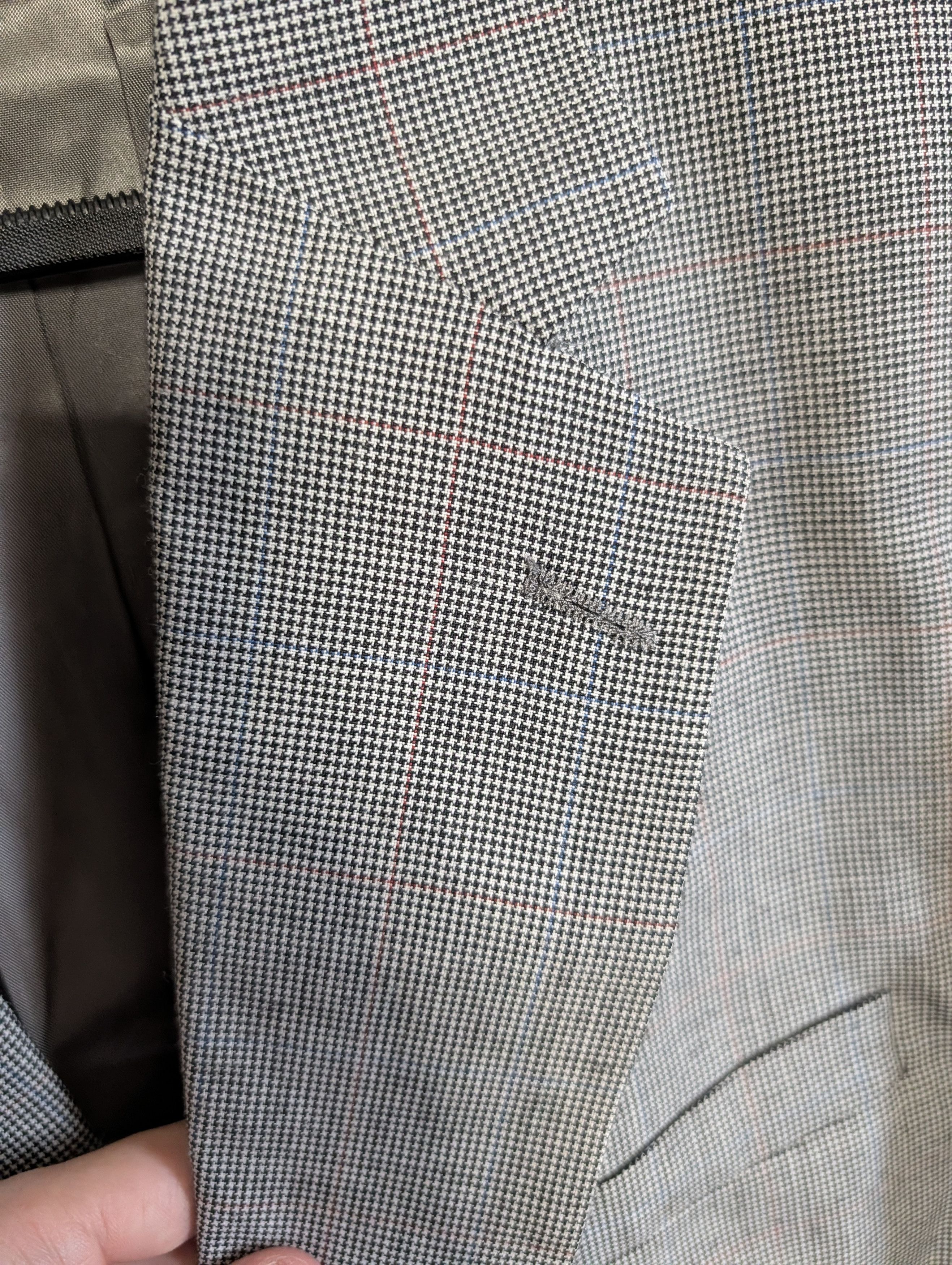 Burberry 2pc gray plaid houndstooth MiUSA mens suit Size 42R - 3 Thumbnail