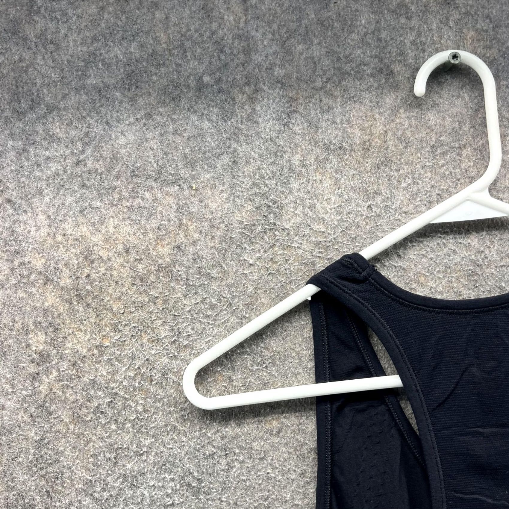 Athleta Athleta Tank Top Womens Large Black Racerback Ruched Running Yoga Athletic Size L / US 10 / IT 46 - 7 Thumbnail
