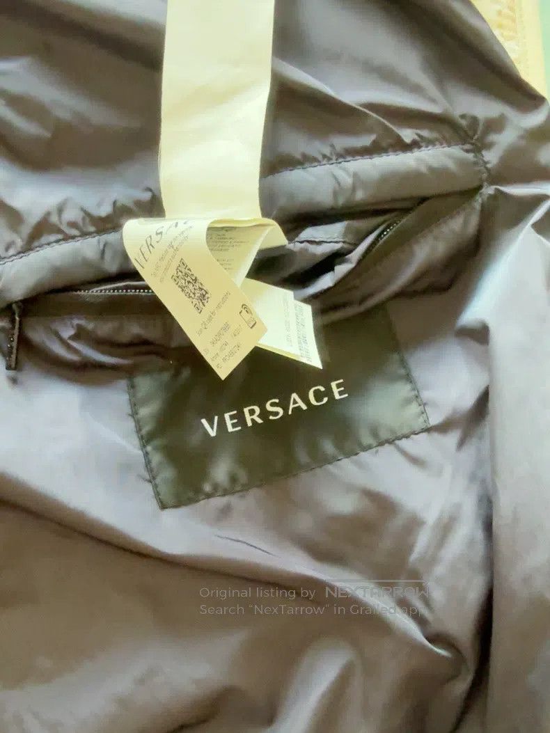 Versace Versace Greek back letter print black down jacket Size US M / EU 48-50 / 2 - 6 Thumbnail