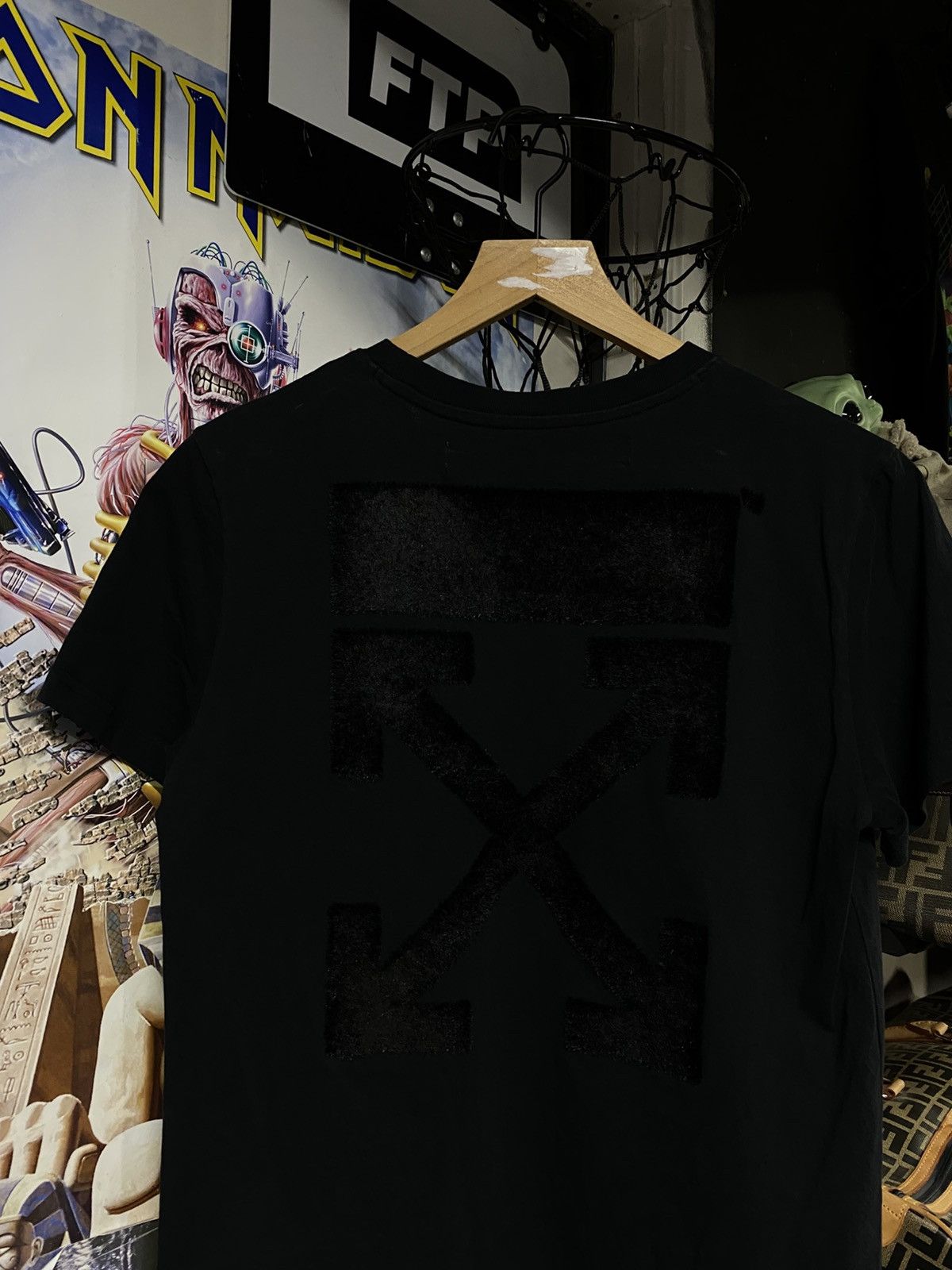 Off-White Off-White Virgil Abloh Fur Black Arrows T-Shirt Size Medium Size M / US 6-8 / IT 42-44 - 3 Thumbnail