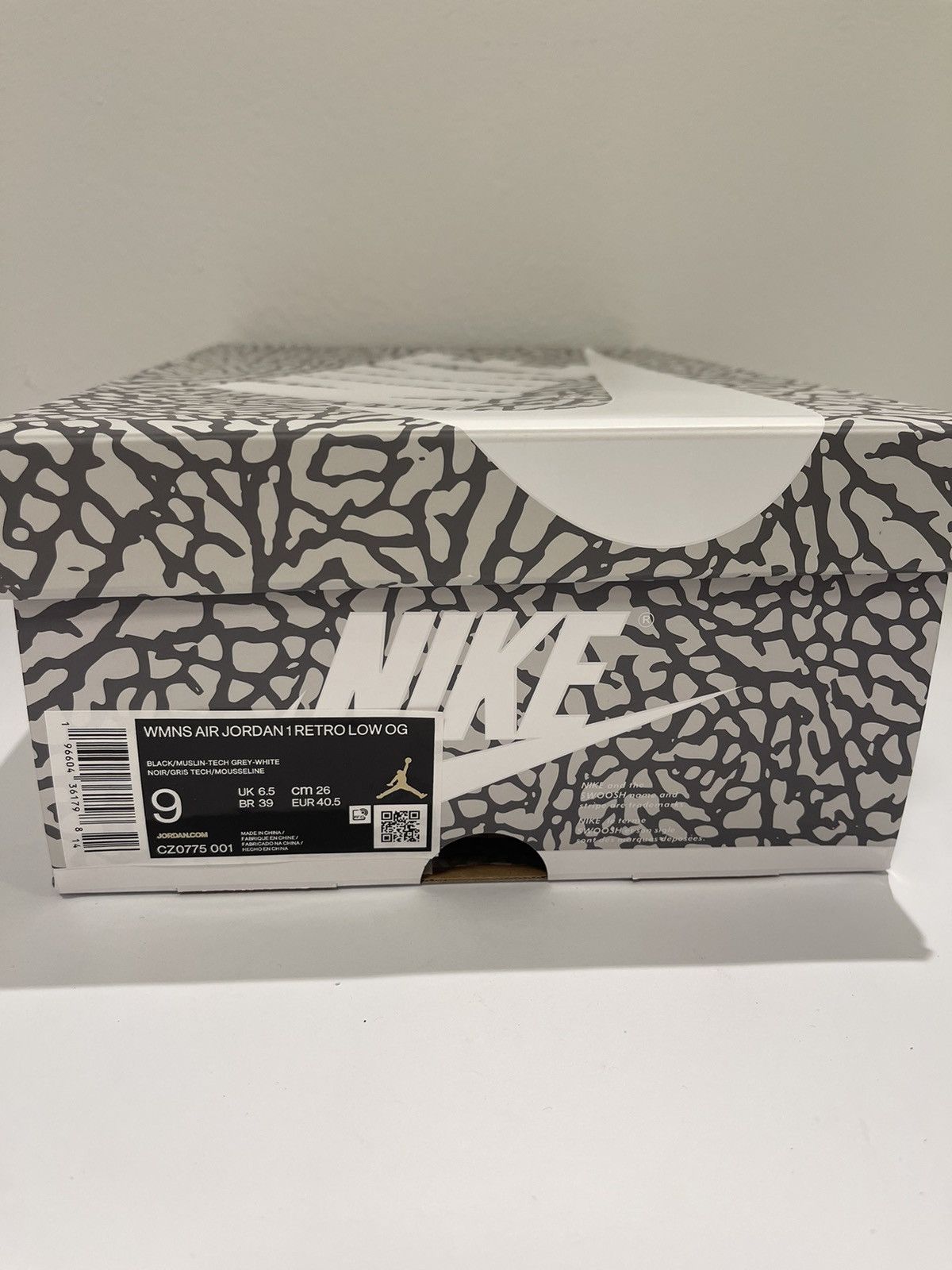 Jordan Brand JORDAN 1 RETRO LOW OG BLACK CEMENT Size US 9 / IT 39 - 9 Thumbnail