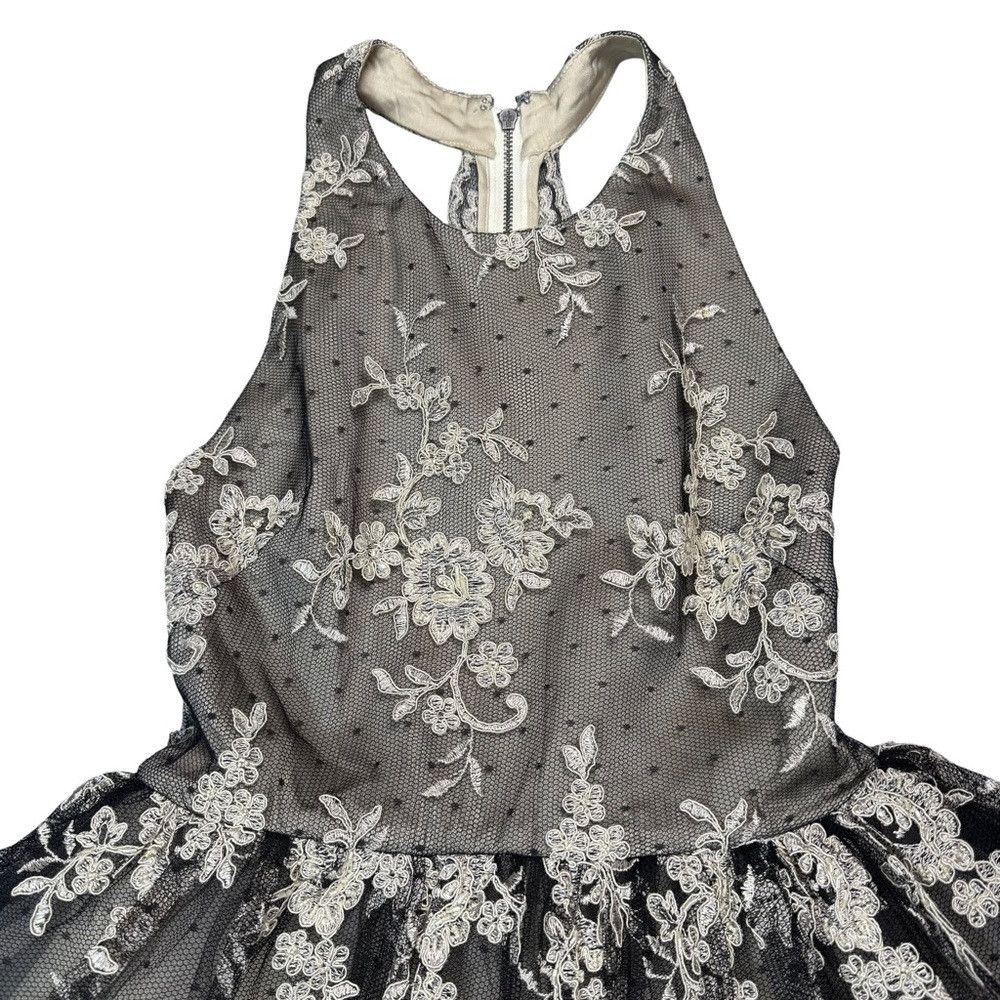 Alice + Olivia Alice + Olivia Beatrice T-back Lace Embellished Silk Blend Size S / US 4 / IT 40 - 3 Thumbnail