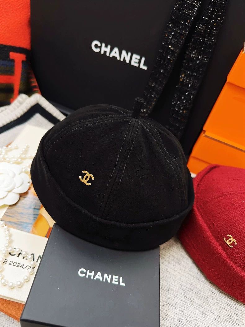 Chanel Chanel Watermelon hat Size ONE SIZE - 1 Thumbnail