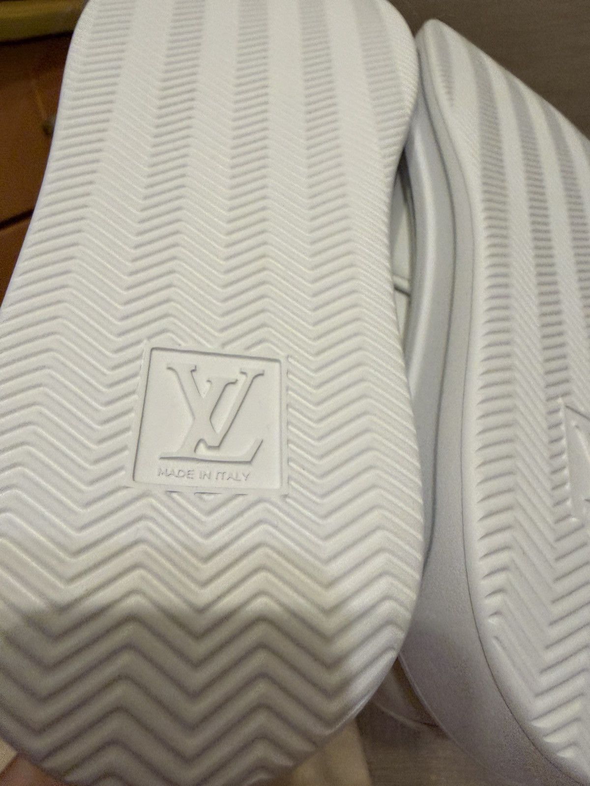 Louis Vuitton Louis Vuitton beverly hills Slip on white Size US 9 / EU 42 - 5 Thumbnail