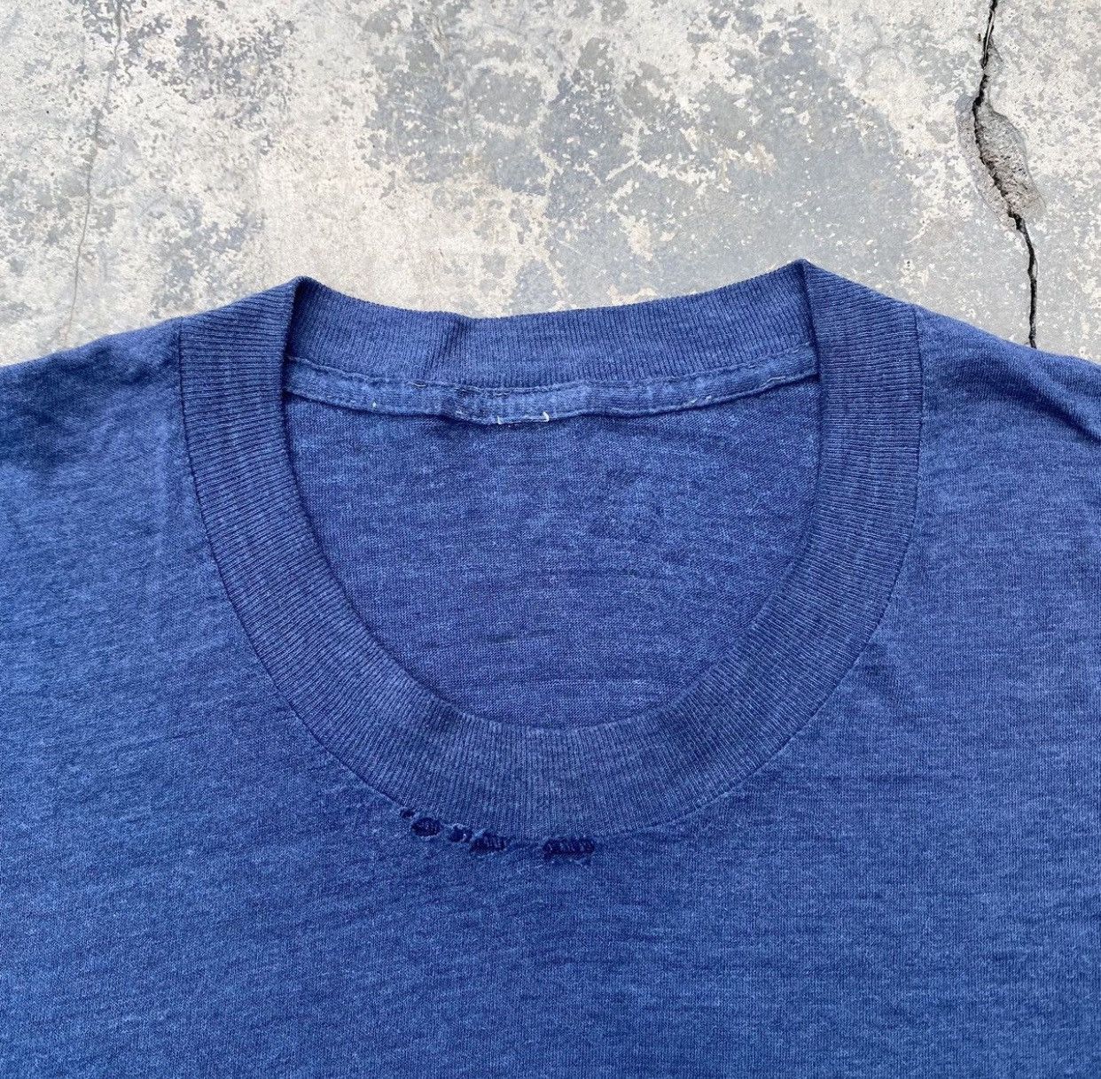 Vintage Distressed Paperthin MAC-11/9 SMG tee Size US XL / EU 56 / 4 - 4 Thumbnail