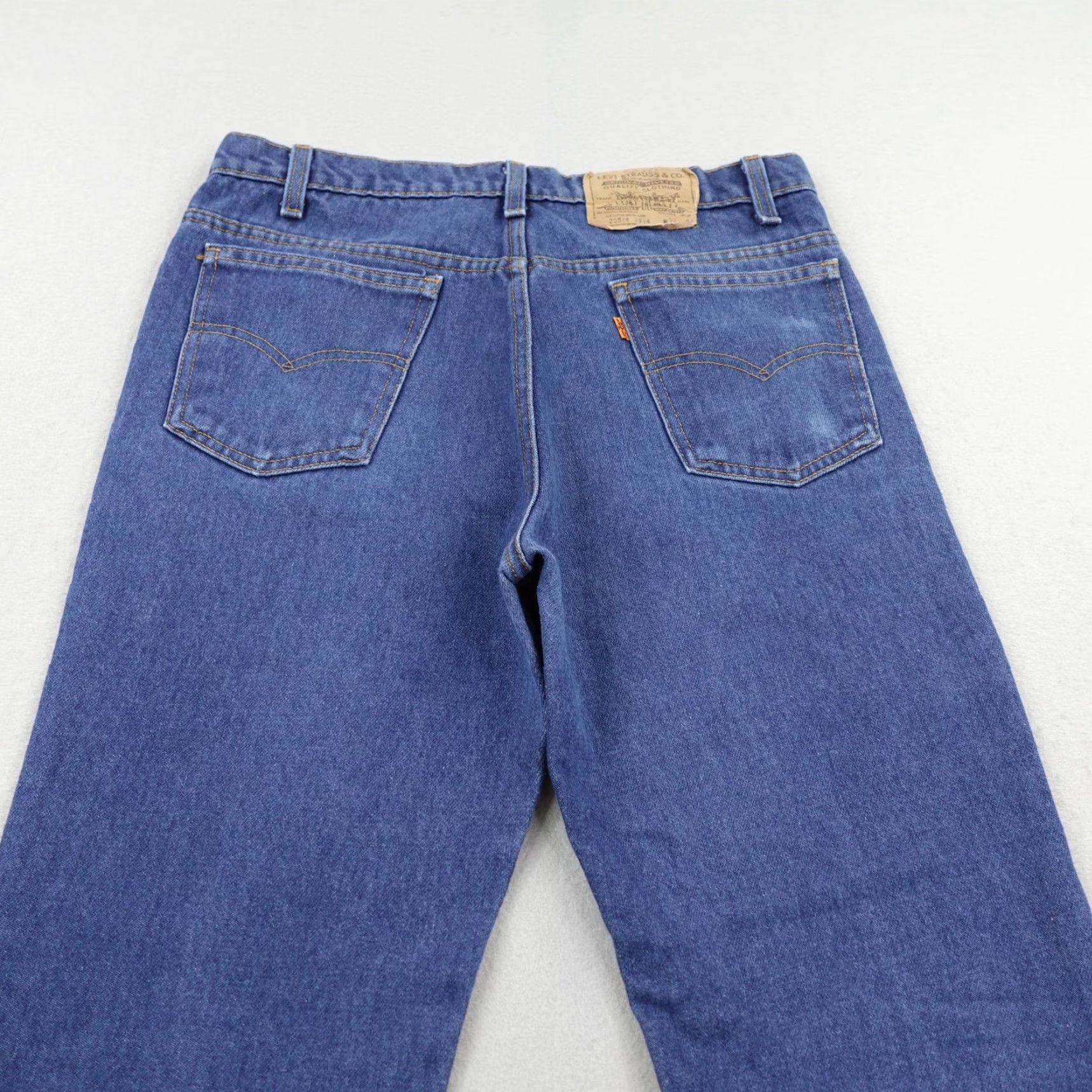 Levi's VINTAGE Levi's Jeans Mens 34x28 Bootcut Blue Denim Orange Tab 20516 0914 Faded 70s 80s Shirt/N/A? Size US 34 / EU 50 - 7 Thumbnail
