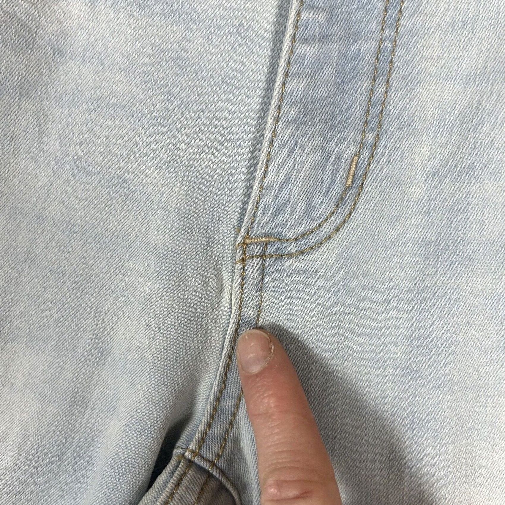 Vintage VINTAGE? No — Universal Thread High-Rise Skinny Jeans Women's 0 / 25 Light Wash NWT Size 25" / US 0 / IT 36 - 3 Thumbnail