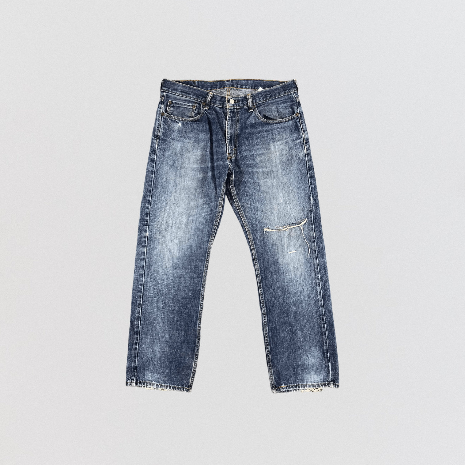 Levi's × Vintage Vintage Blue Wash Levis 559 Jeans-JM1957 Size US 35 - 1 Thumbnail