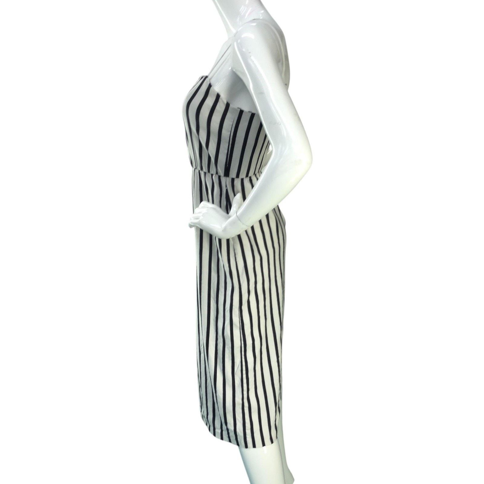 Alice + Olivia Alice + Olivia Jumpsuit 4 Striped Linen Cropped Wide Leg Size 27" / US 4 / IT 40 - 5 Thumbnail
