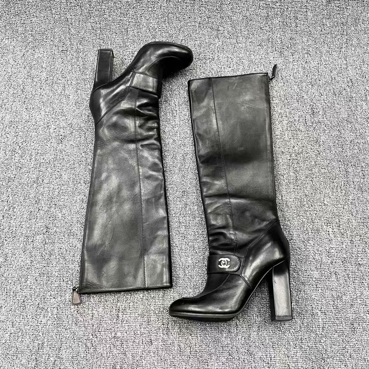 Chanel Chanel Black Boots 35.5 Women Size US 5 / IT 35 - 1 Thumbnail
