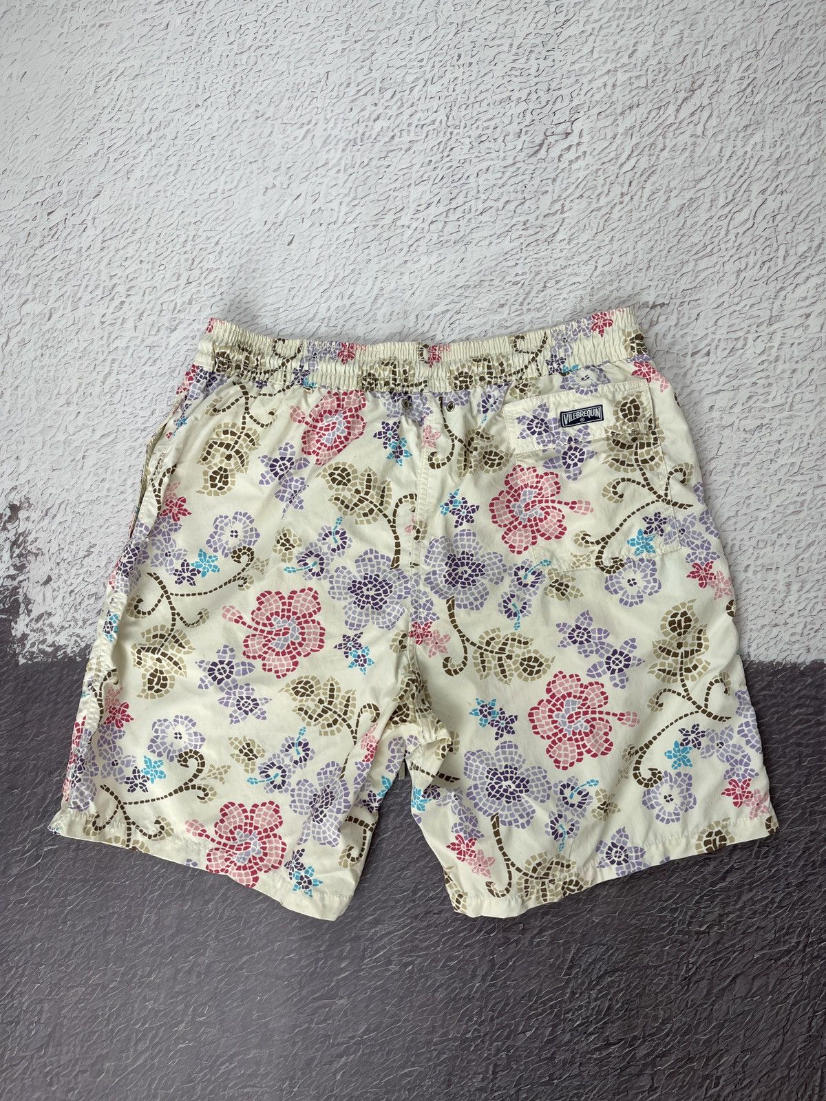 Vilebrequin Vilevrequin beige floral flower pattern swim shorts Size US 36 / EU 52 - 10 Thumbnail