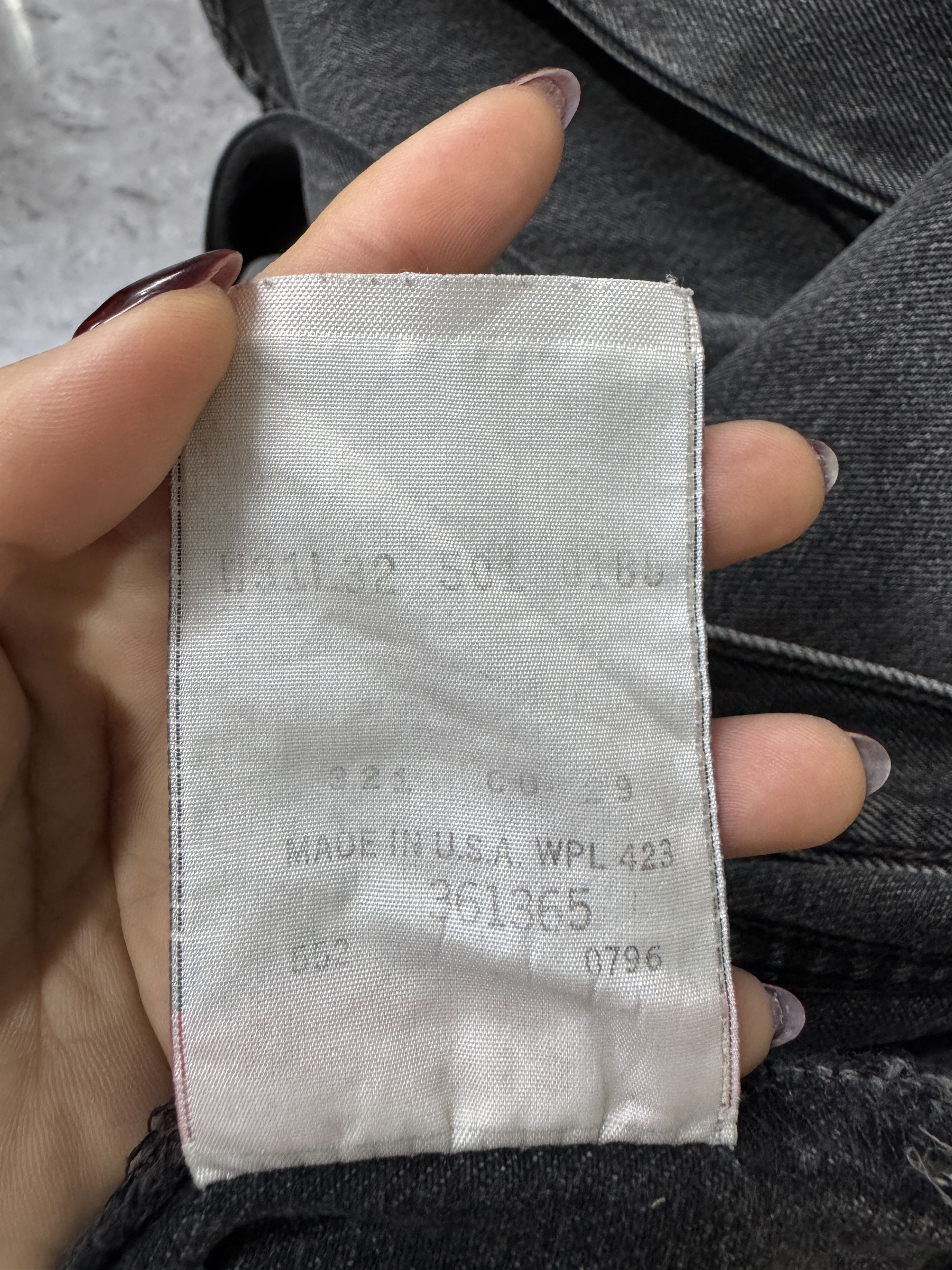 Levi's Levis 501 Jeans 33x32 Made in USA in 1996 Size US 33 - 3 Thumbnail