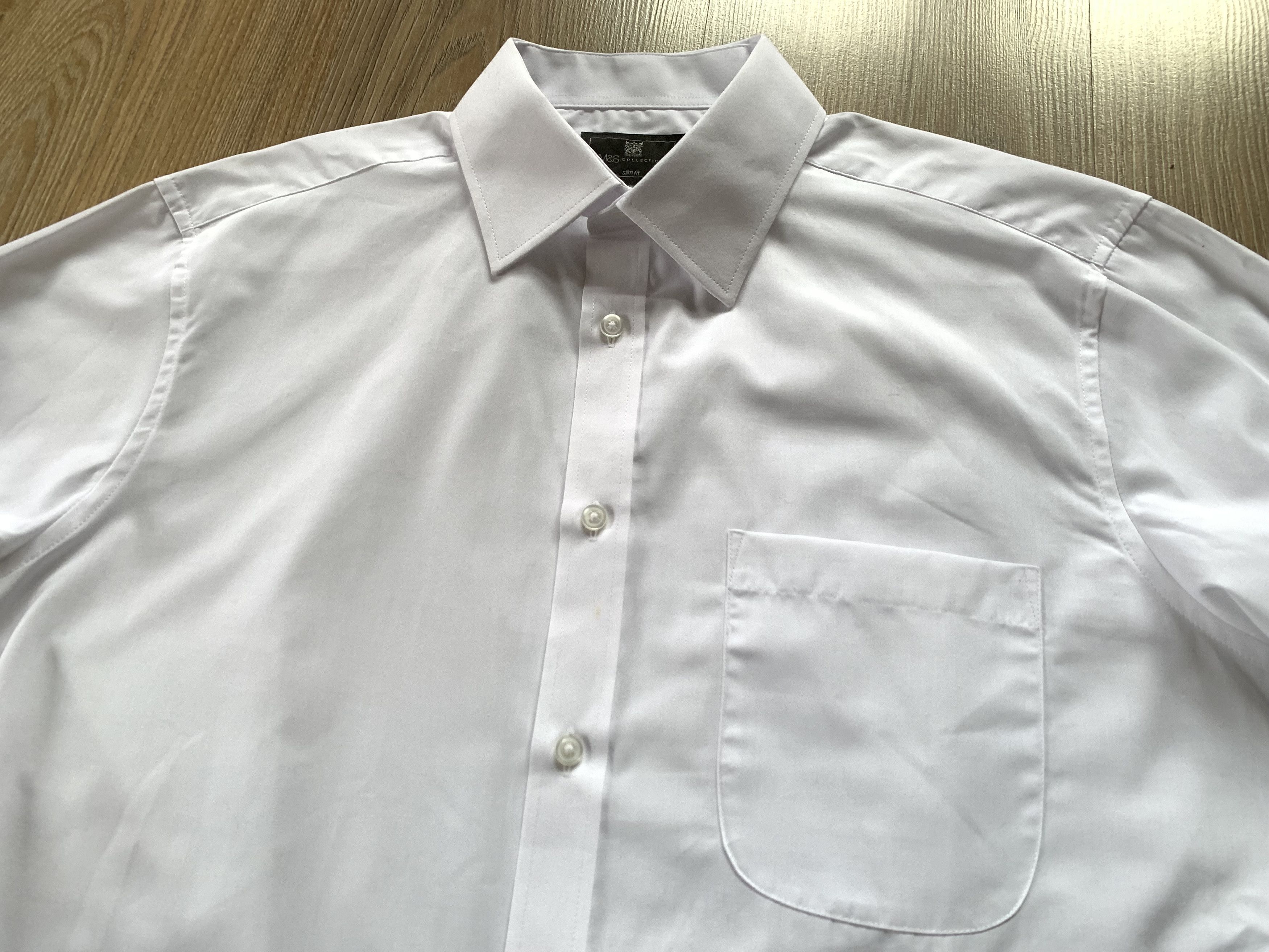 Marks & Spencer Marks & Spencer Classic White Button Up Shirt Size US M / EU 48-50 / 2 - 4 Thumbnail
