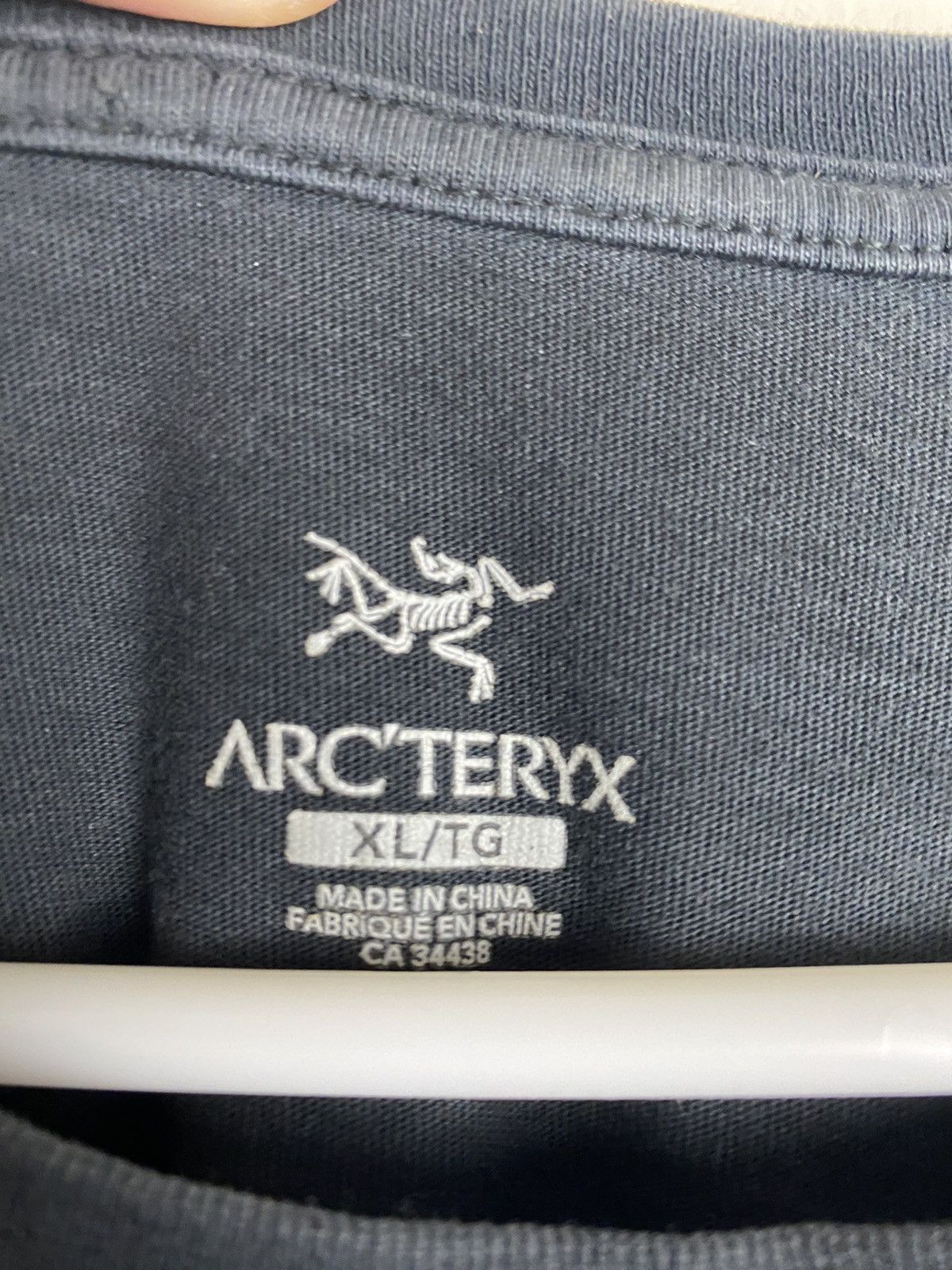 Arc'teryx Vintage Black Arc’teryx Fossil Arc’word SS Logo Tee T Shirt Size US XL / EU 56 / 4 - 4 Thumbnail