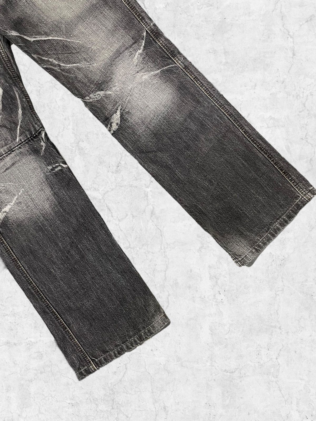 HIDEAWAYS × Japanese Brand Hideaways Distressed Patched Flared Jeans With Studded Belt Size US 32 / EU 48 - 9 Thumbnail
