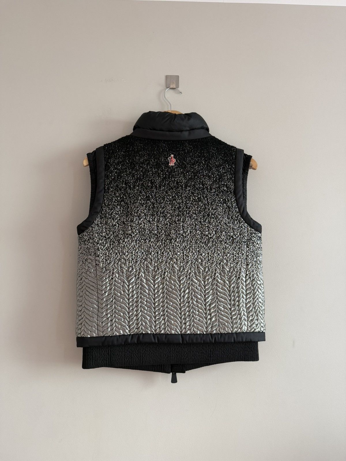 Moncler Moncler Grenoble Silver Gradient Down Melette Gilet Vest Size S / US 4 / IT 40 - 2 Thumbnail
