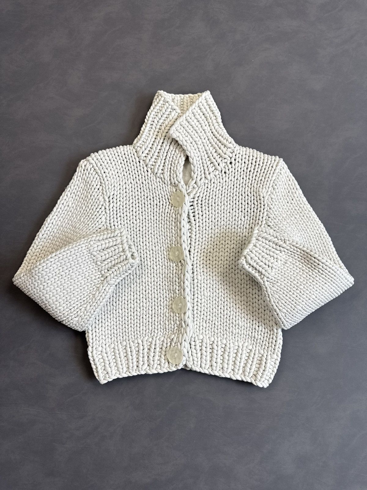 H&M × Maison Margiela Maison Margiela x H&M Doll Knit Cardigan Size XS / US 0-2 / IT 36-38 - 4 Thumbnail
