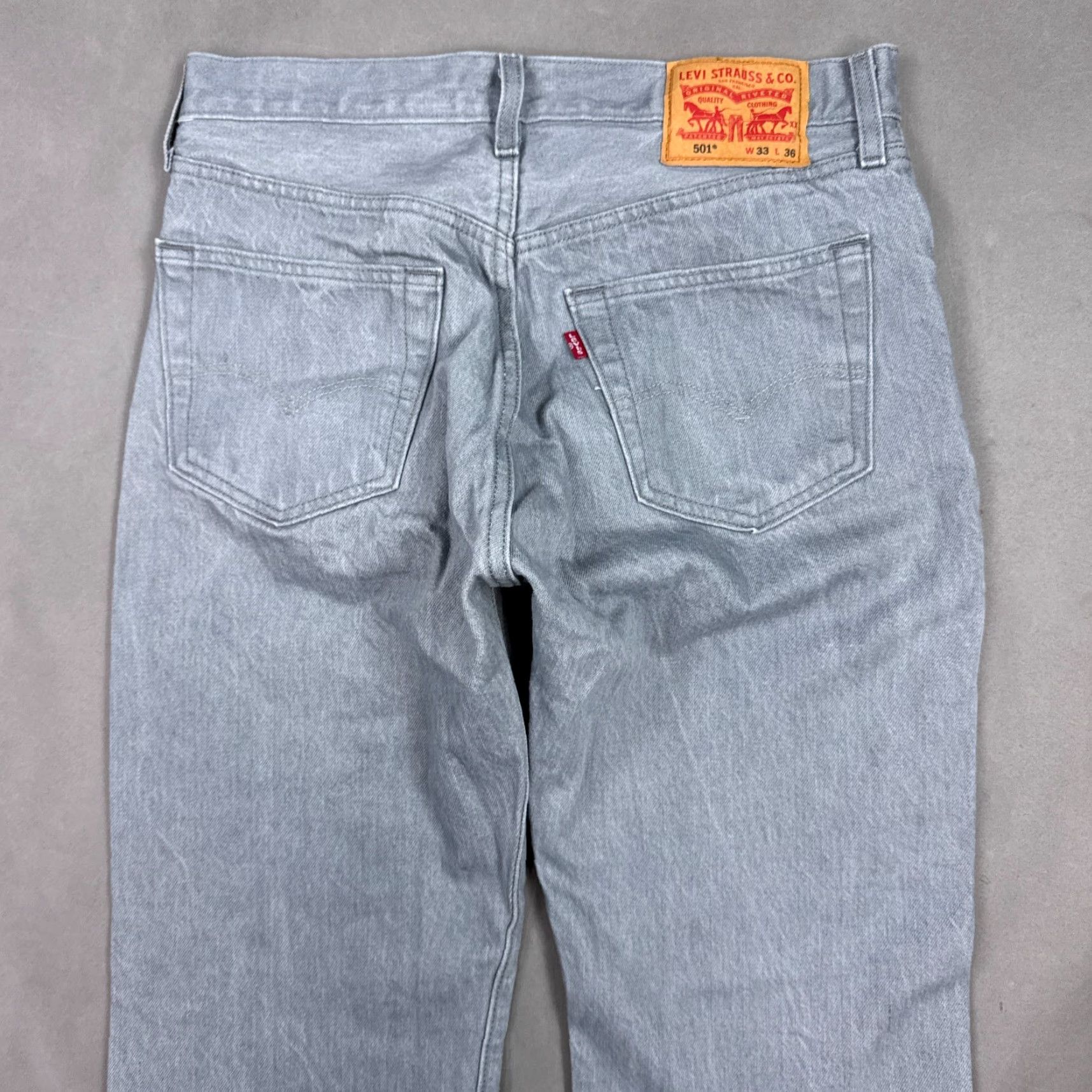 Levi's Levi's 501 Jeans Mens 32x32 Gray Button Fly Faded Bleach Denim Pants Vintage No (Tag33x36) Size US 33 - 5 Thumbnail