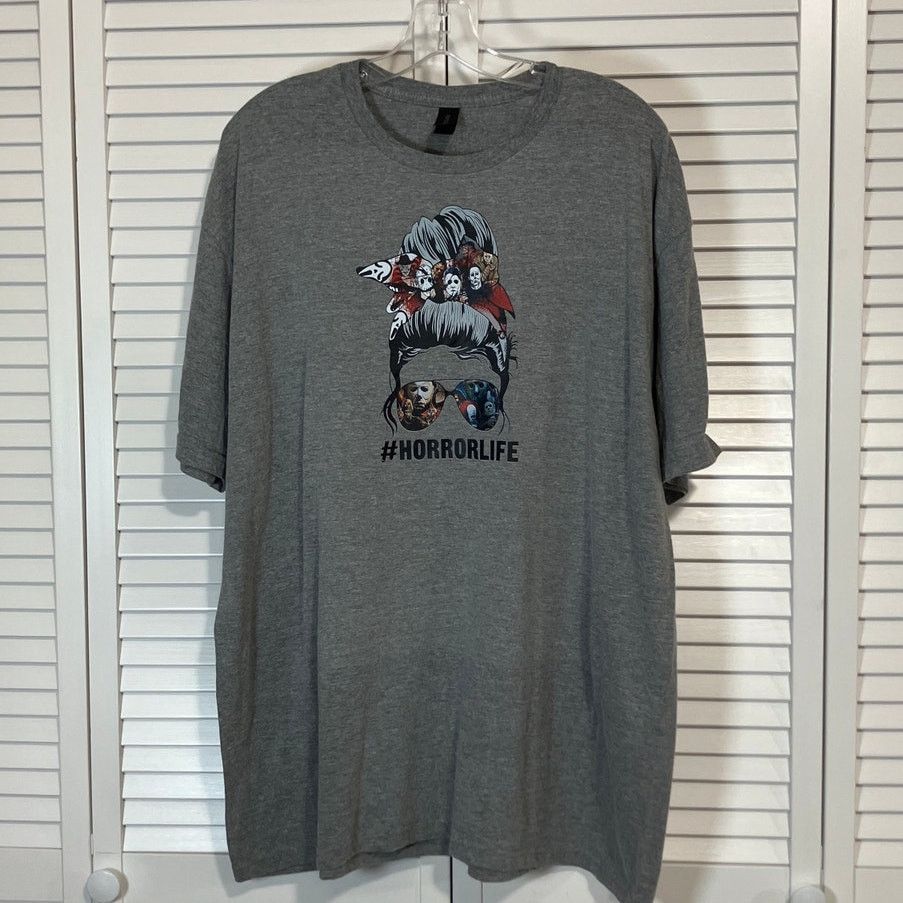Gildan Gray Horror Life Messy Bun Graphic T-shirt Unisex 2XL Size XXL / US 16-18 / IT 52-54 - 1 Thumbnail