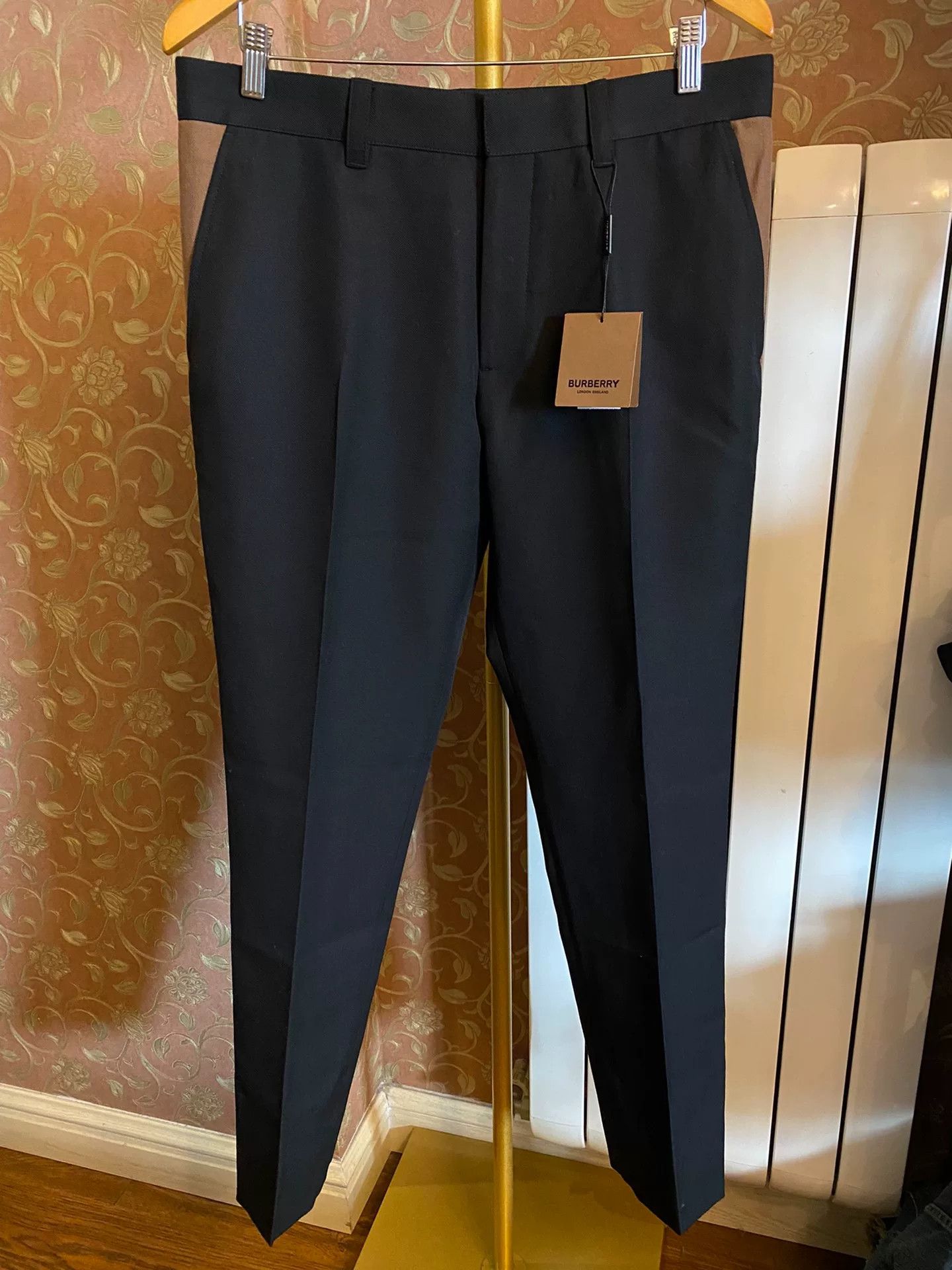 Burberry Burberry Wool Thick Casual Trousers Size US 34 / EU 50 - 1 Thumbnail