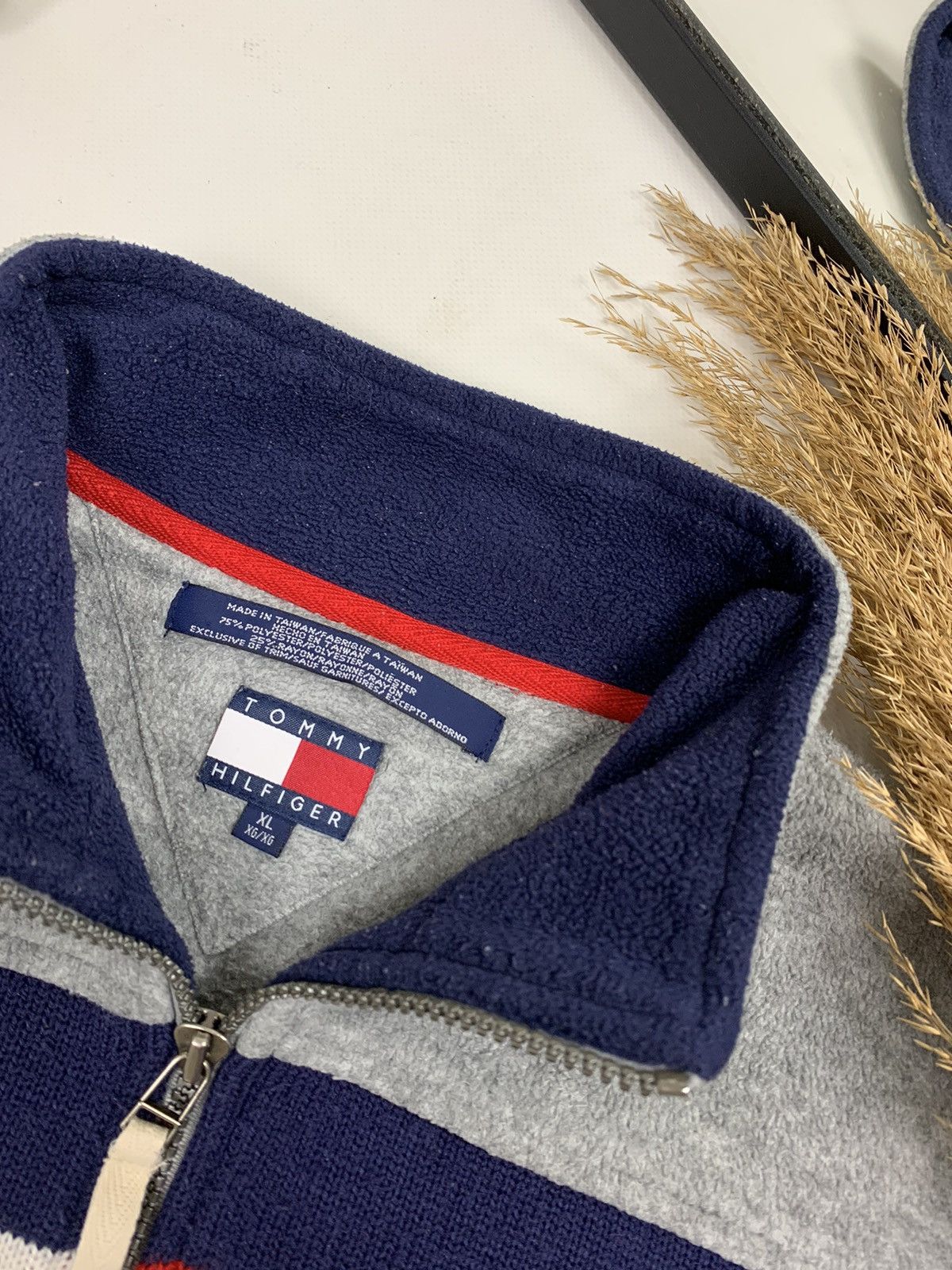 Tommy Hilfiger × Vintage Vintage Tommy Hillfiger 90’s 1/4 Fleece Sweatshirt Size US XL / EU 56 / 4 - 9 Thumbnail