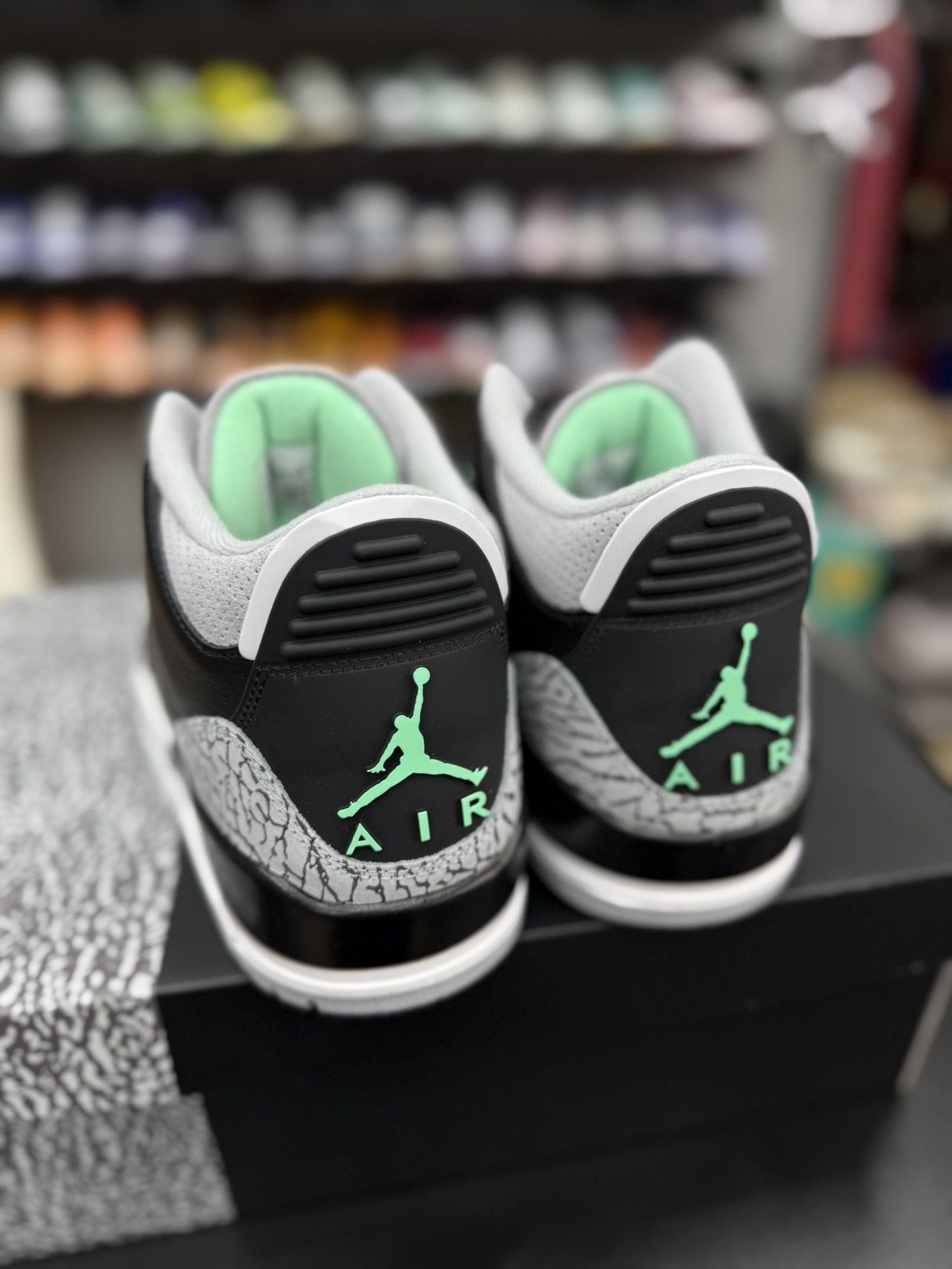 Jordan Brand Jordan 3 Green Glow Size (12) Brand New Size US 12 / EU 45 - 10 Thumbnail