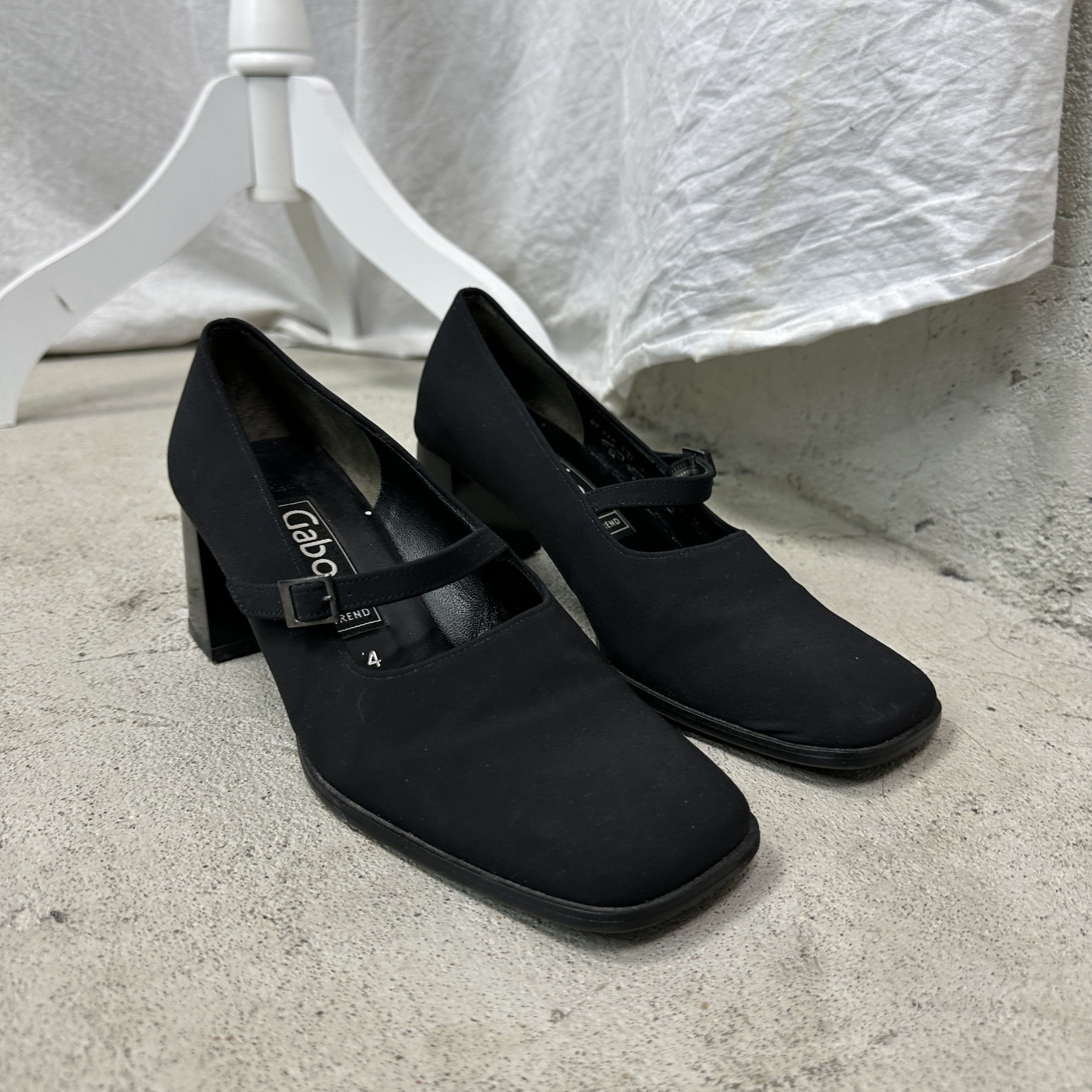 Vintage Vintage Avant Garde Mary Jane Square Toe Heels Y2K Size US 6.5 / IT 36.5 - 6 Thumbnail
