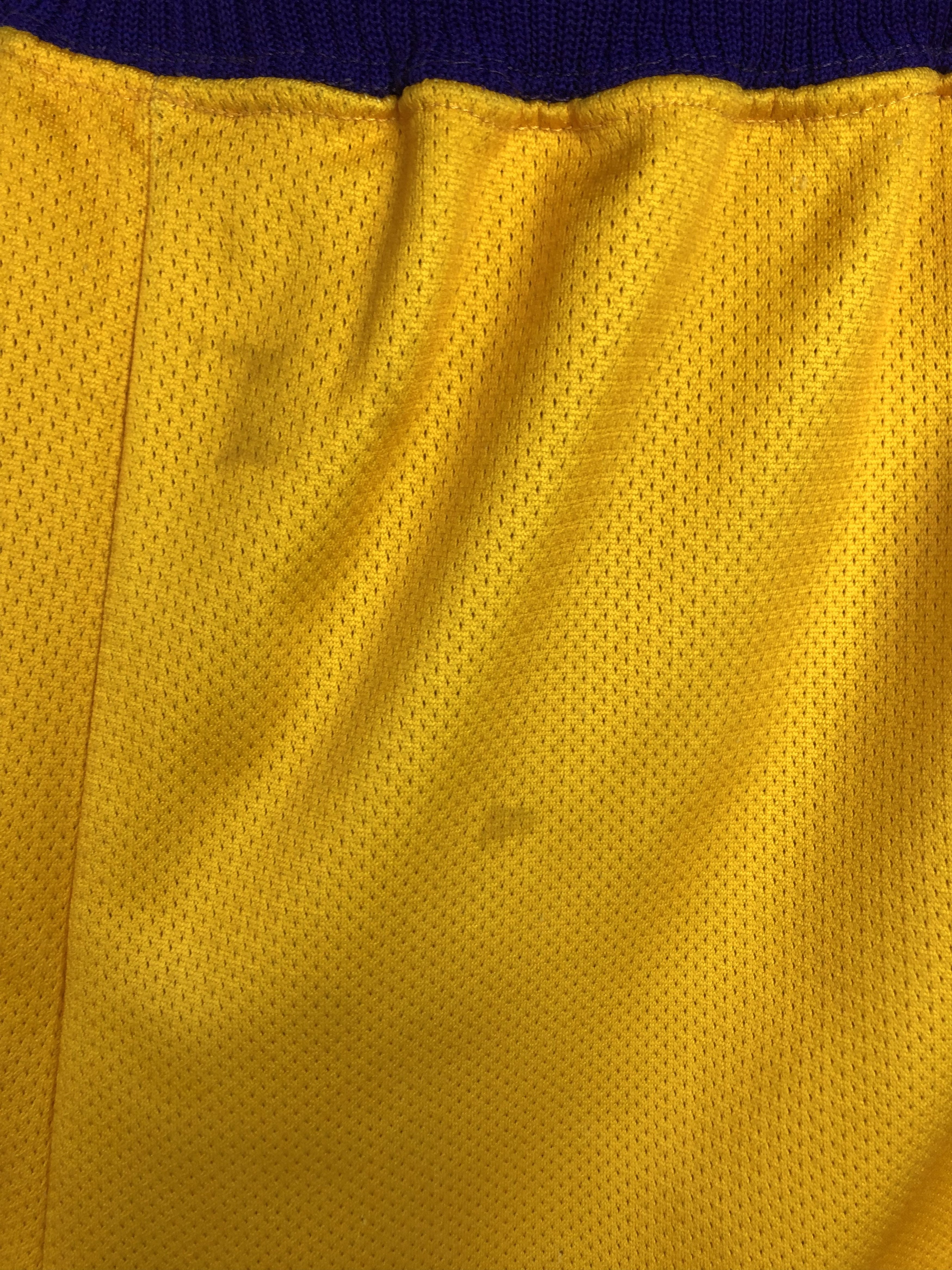 Champion Vintage 90's Champion Los Angeles Lakers NBA Shorts XL Size US 38 / EU 54 - 11 Thumbnail